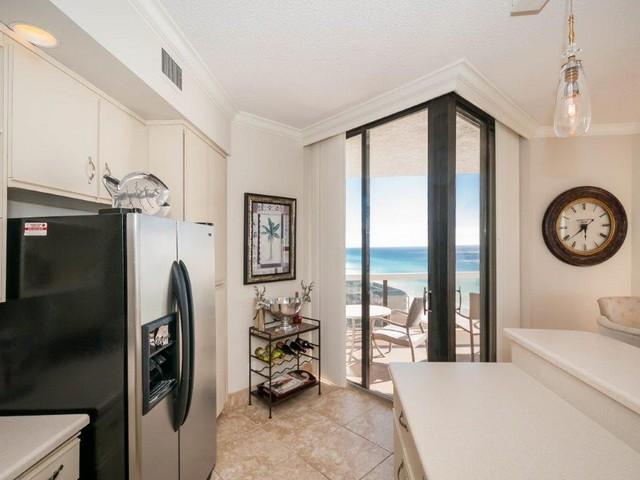 DESTIN SURFSIDE CONDO - Residential