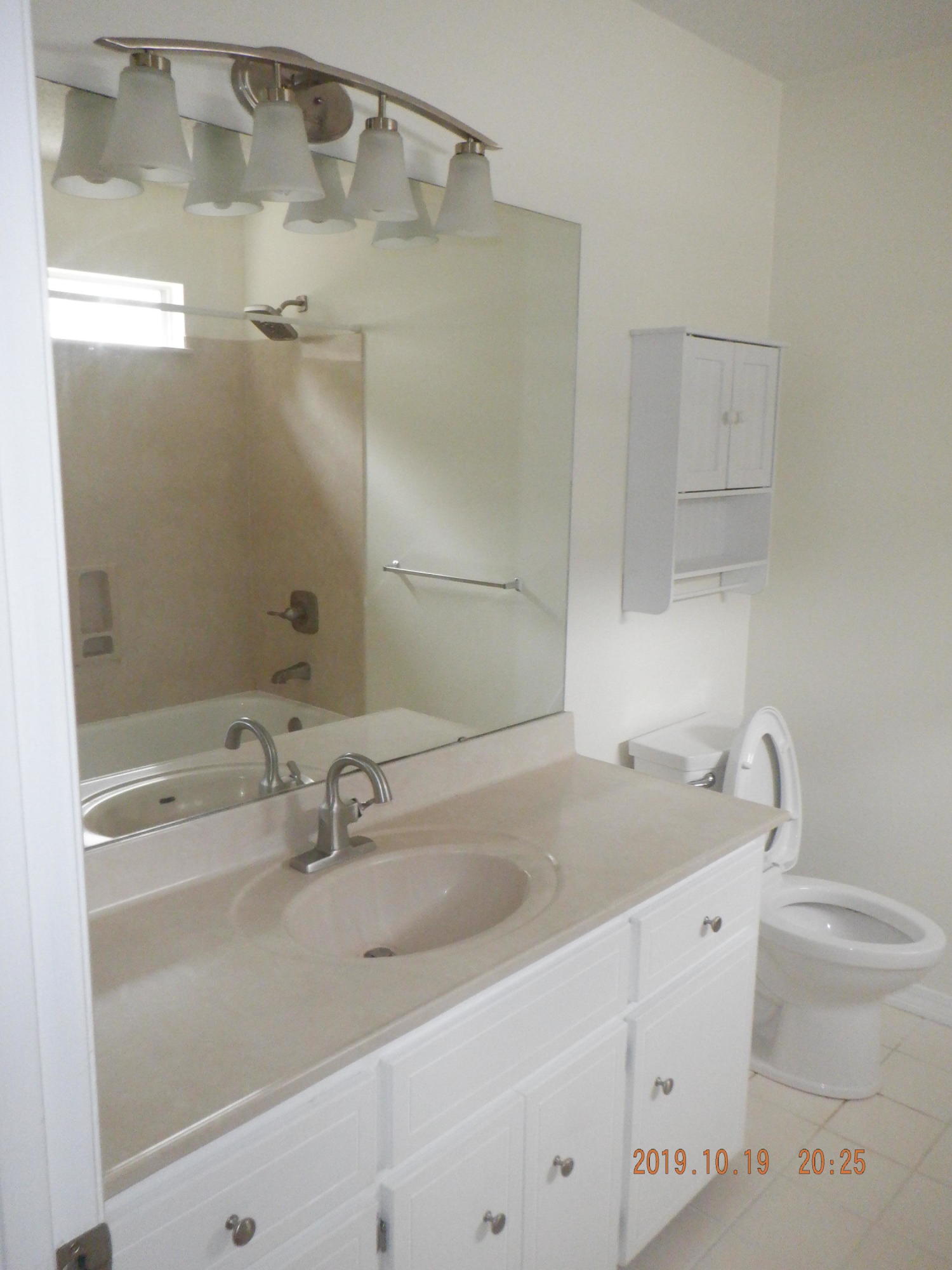CINCO BAYOU - Residential Lease