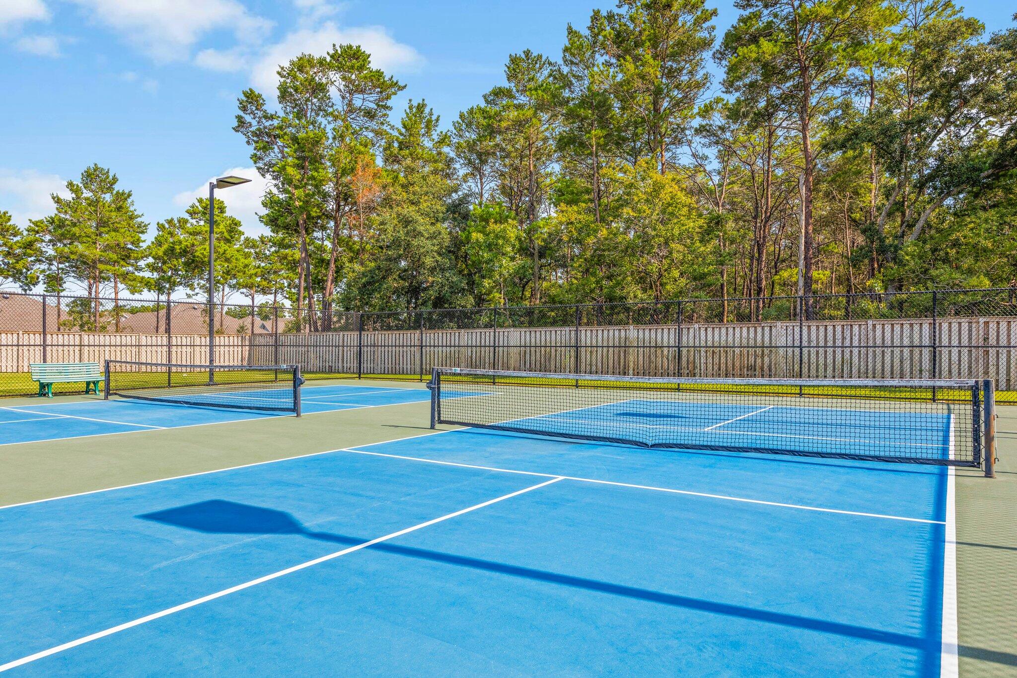 HAMMOCK BAY - FIREFLY - Residential Lease