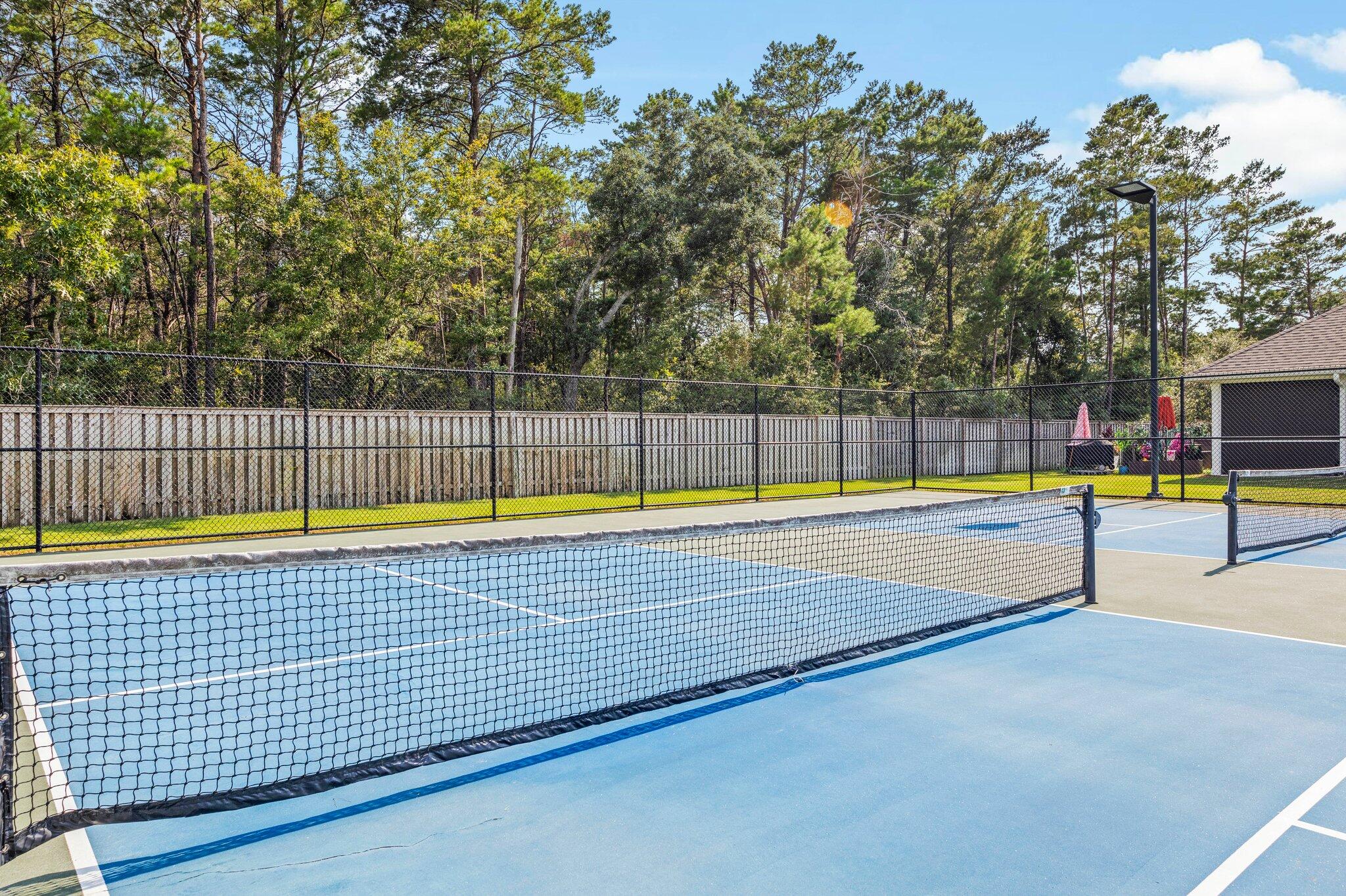 HAMMOCK BAY - FIREFLY - Residential Lease