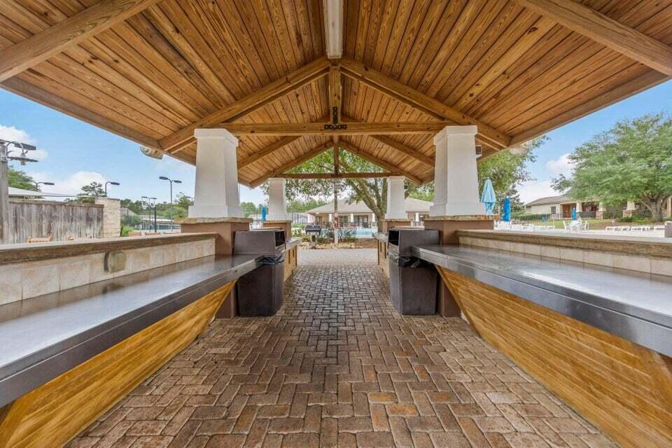 HAMMOCK BAY - FIREFLY - Residential Lease