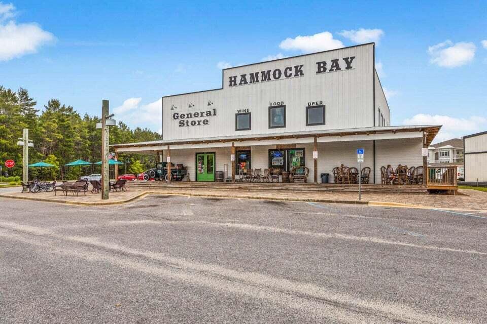 HAMMOCK BAY - FIREFLY - Residential Lease