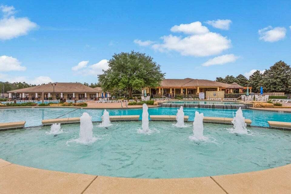 HAMMOCK BAY - FIREFLY - Residential Lease
