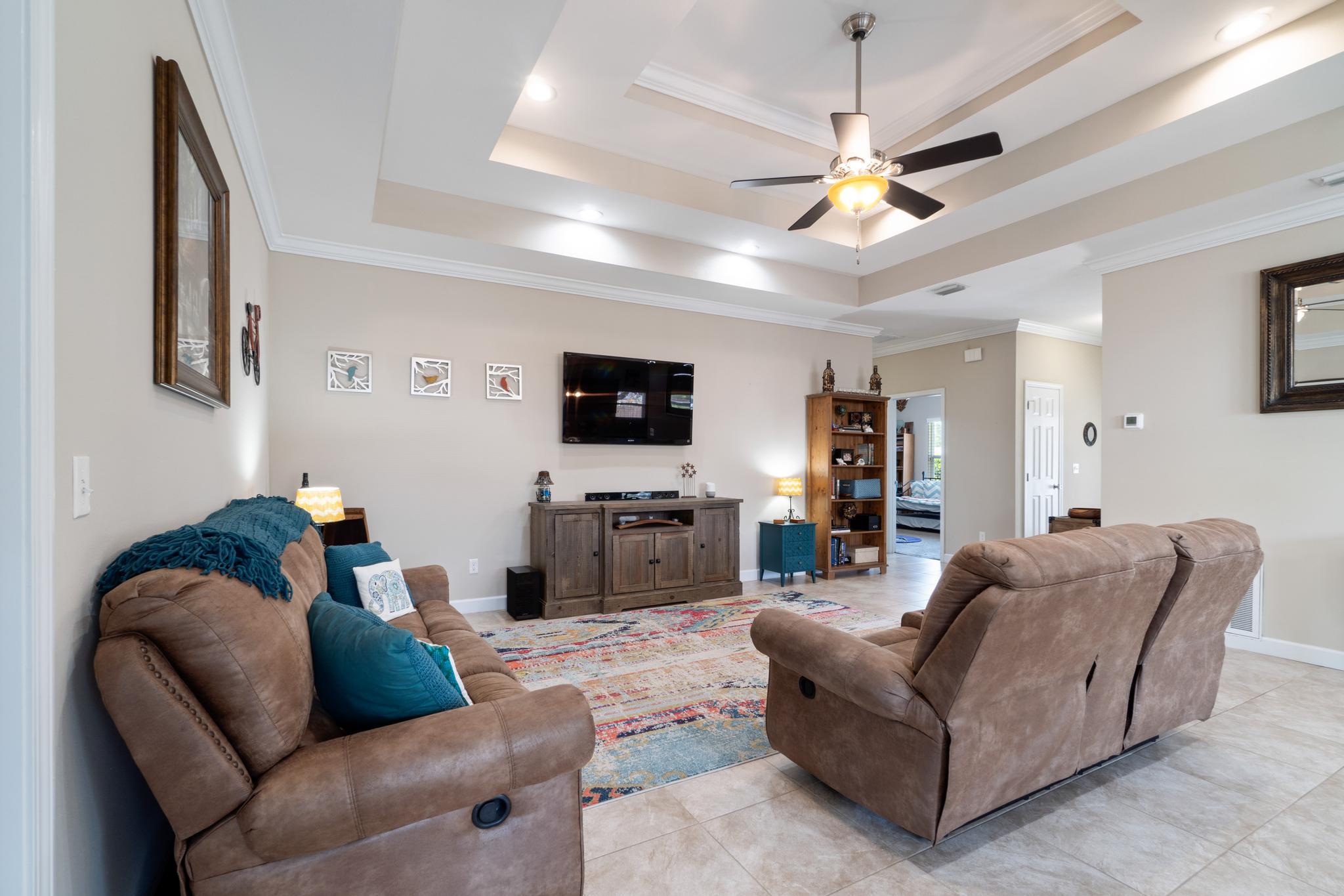 WYNNEHAVEN BCH EST - Residential