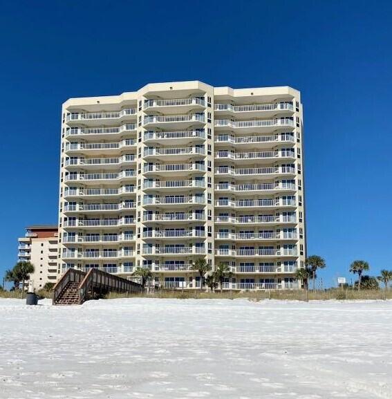 HOLIDAY ISLE TOWERS CONDO - Residential