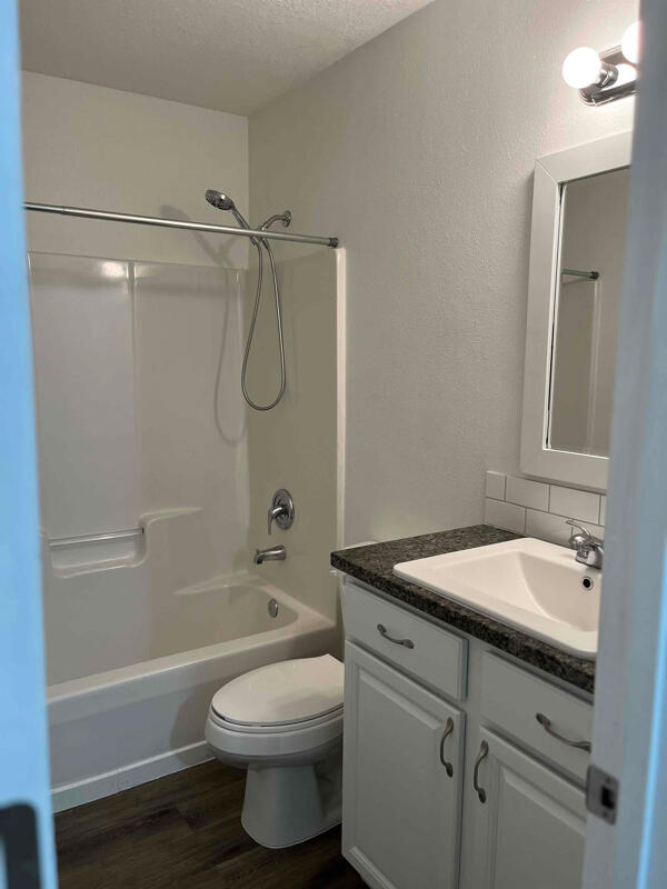 PARK PLACE 5 - Residential Lease