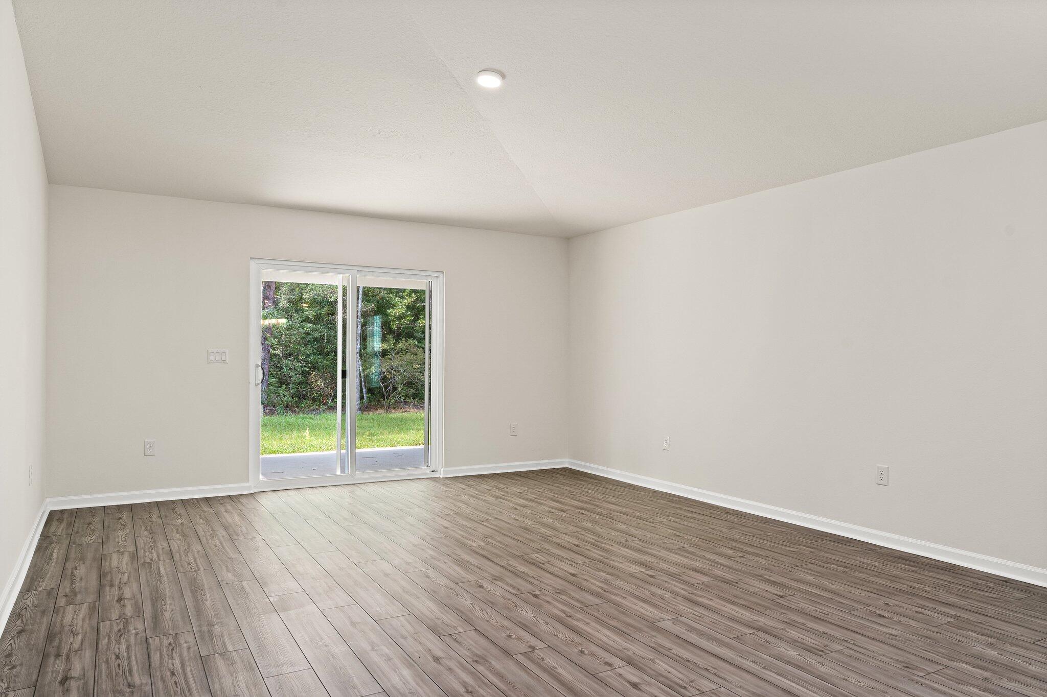 RIVERWALK PH I - Residential Lease