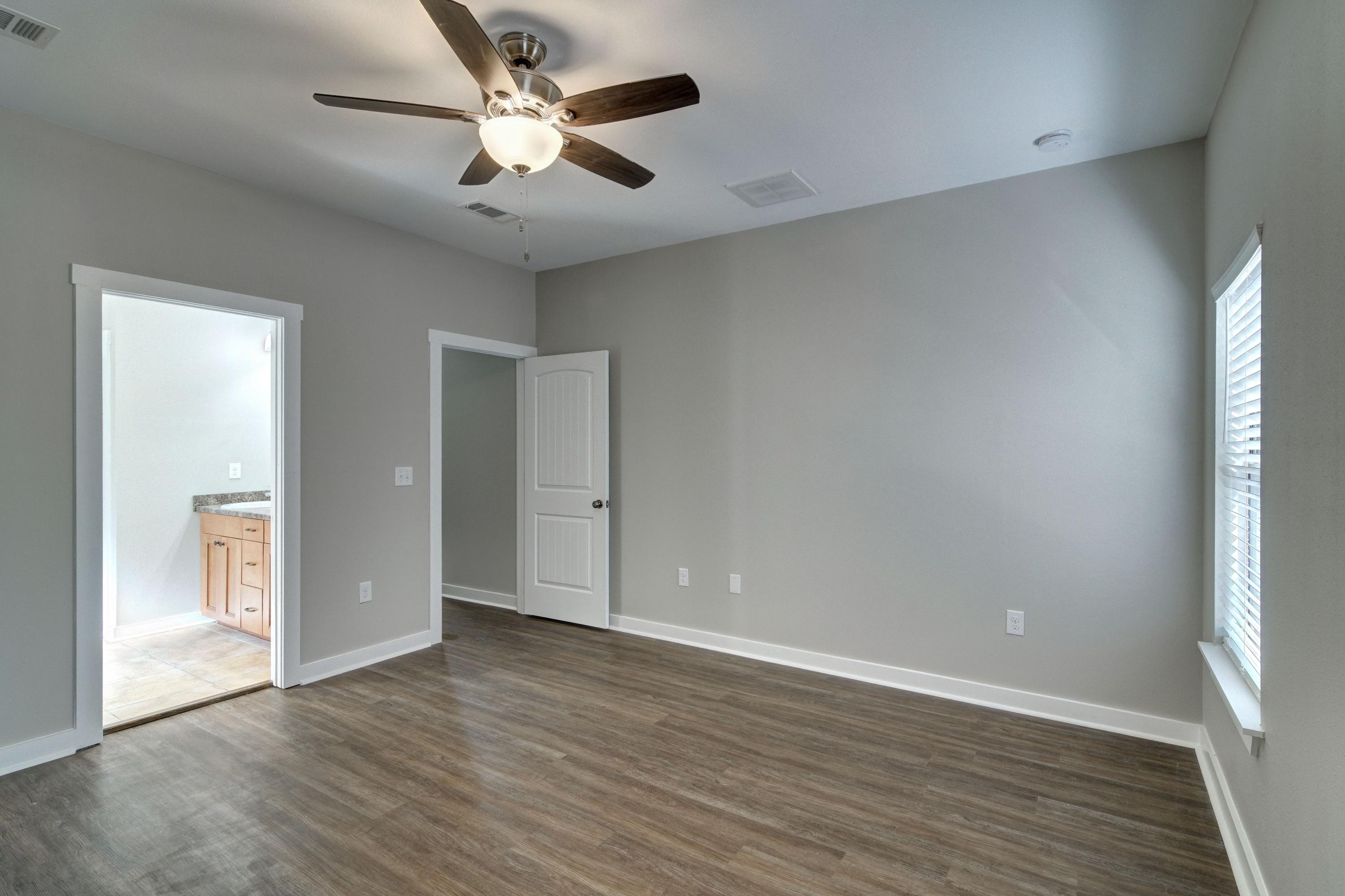WALSH GLEN ESTATES - Residential