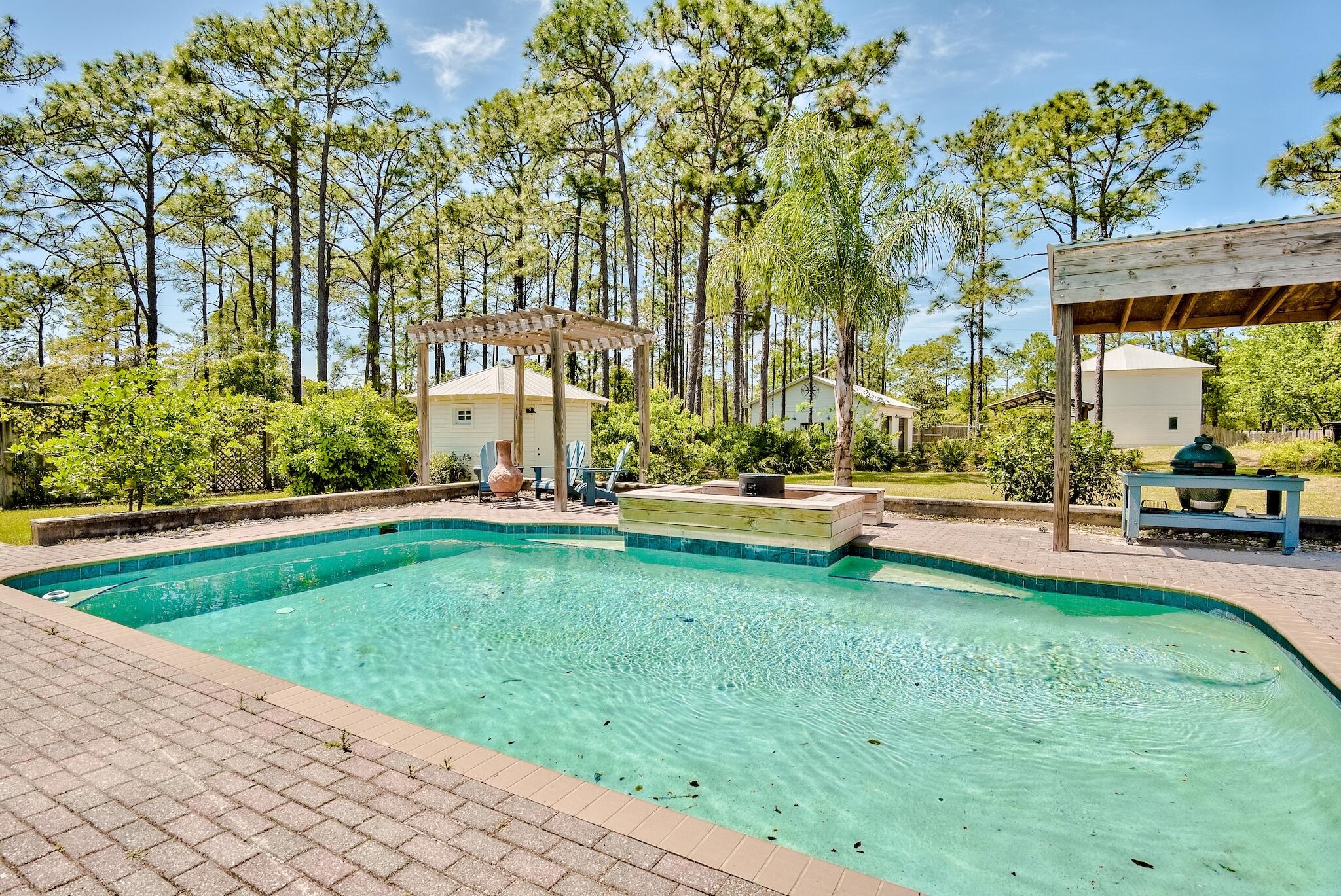 WOODLAND BAYOU ESTATES - Residential