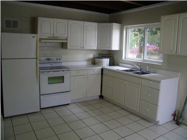 UNRECORDED SUBDIVISION - Residential Lease
