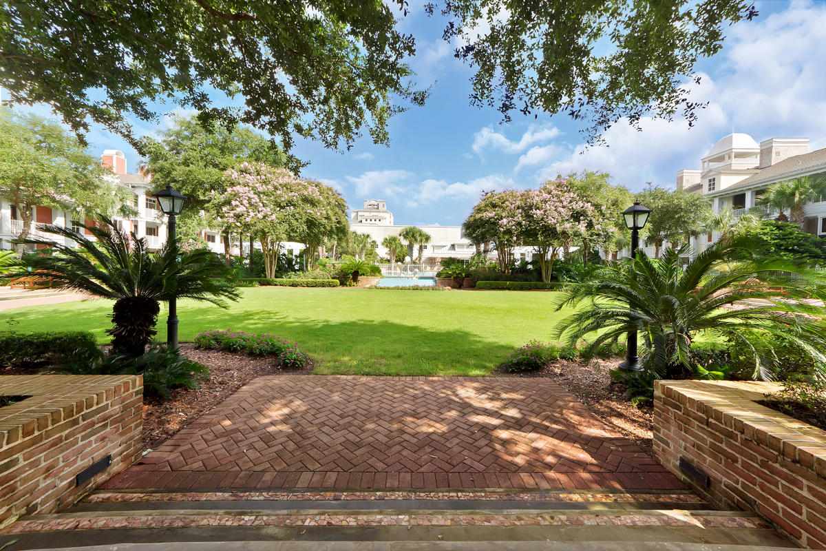 FISHERMAN'S VILLAGE - Residential Lease