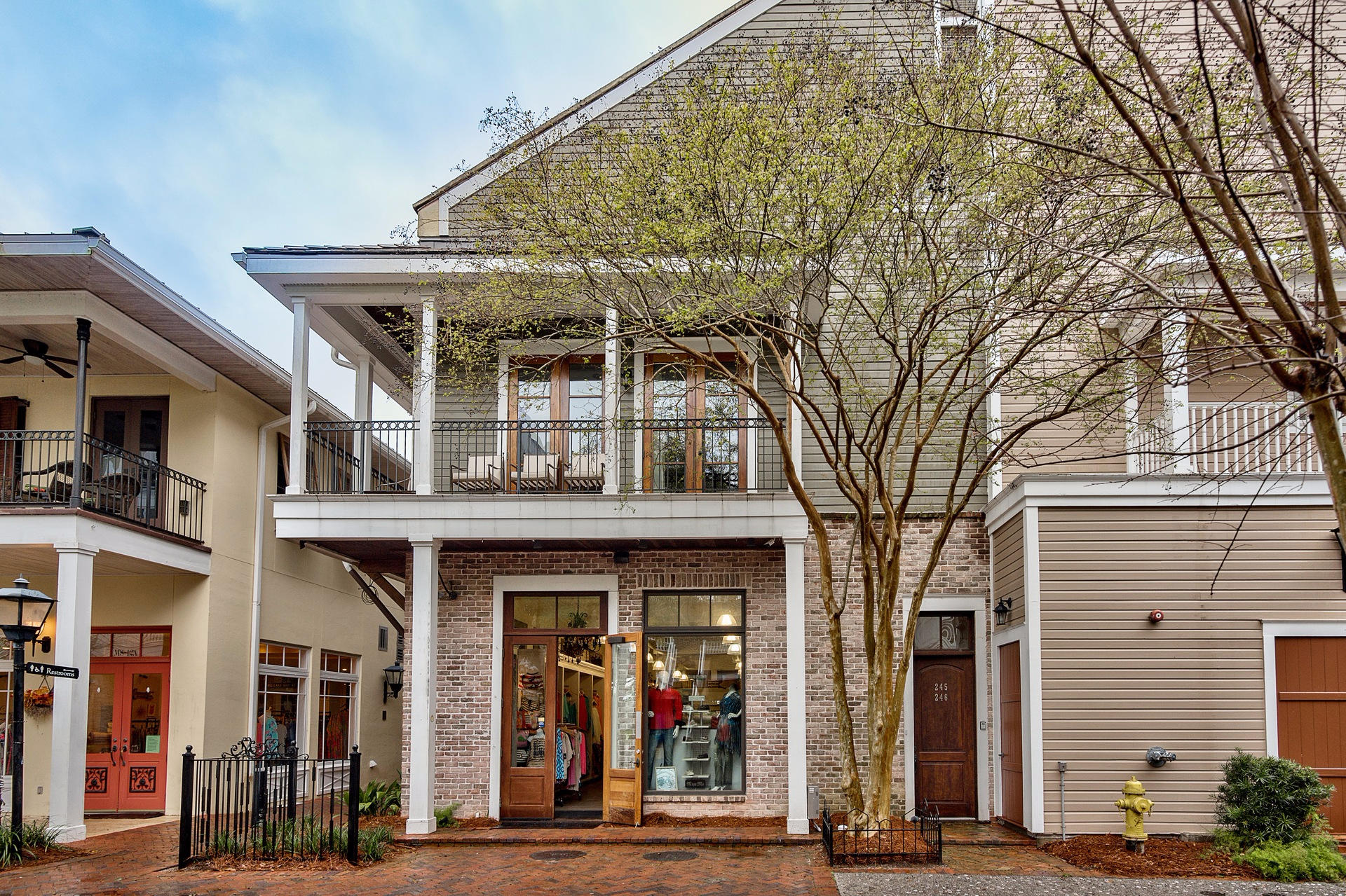 Beautiful Baytowne Loft available for a 12 month lease.
Come see what all a Resort Community has to offer. Amenities included with the lease of this home are daily kayak, bike and boogie board rentals. Daily tennis court time, fitness club access (with spa and steam rooms), access to the resorts three pools, and discounts on golf and beach set-ups are also included. This is in addition to any amenities specific to this property's neighborhood and is an exclusive offering with this listing. An Administrative Amenity fee may apply.