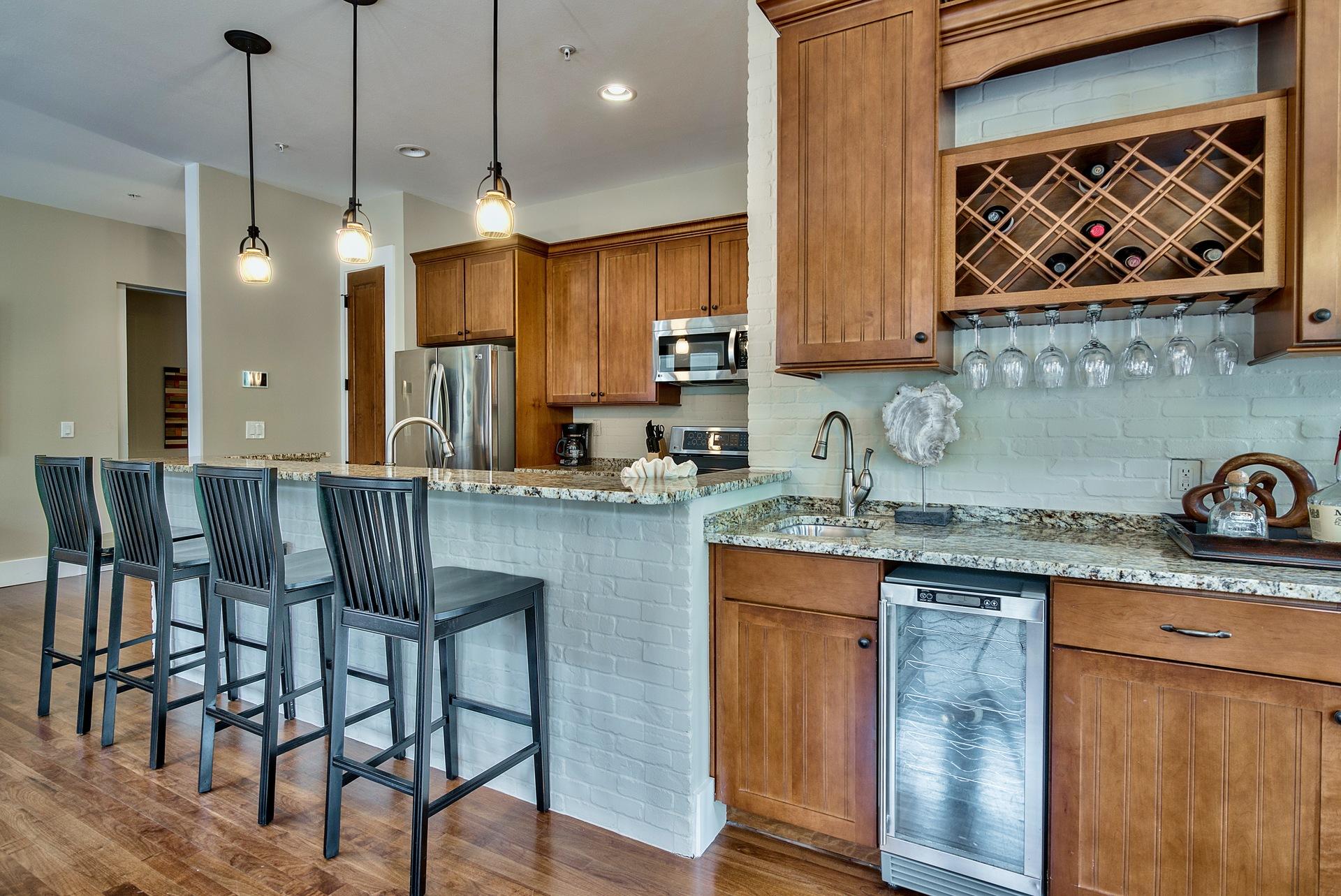 FISHERMAN'S VILLAGE - Residential Lease