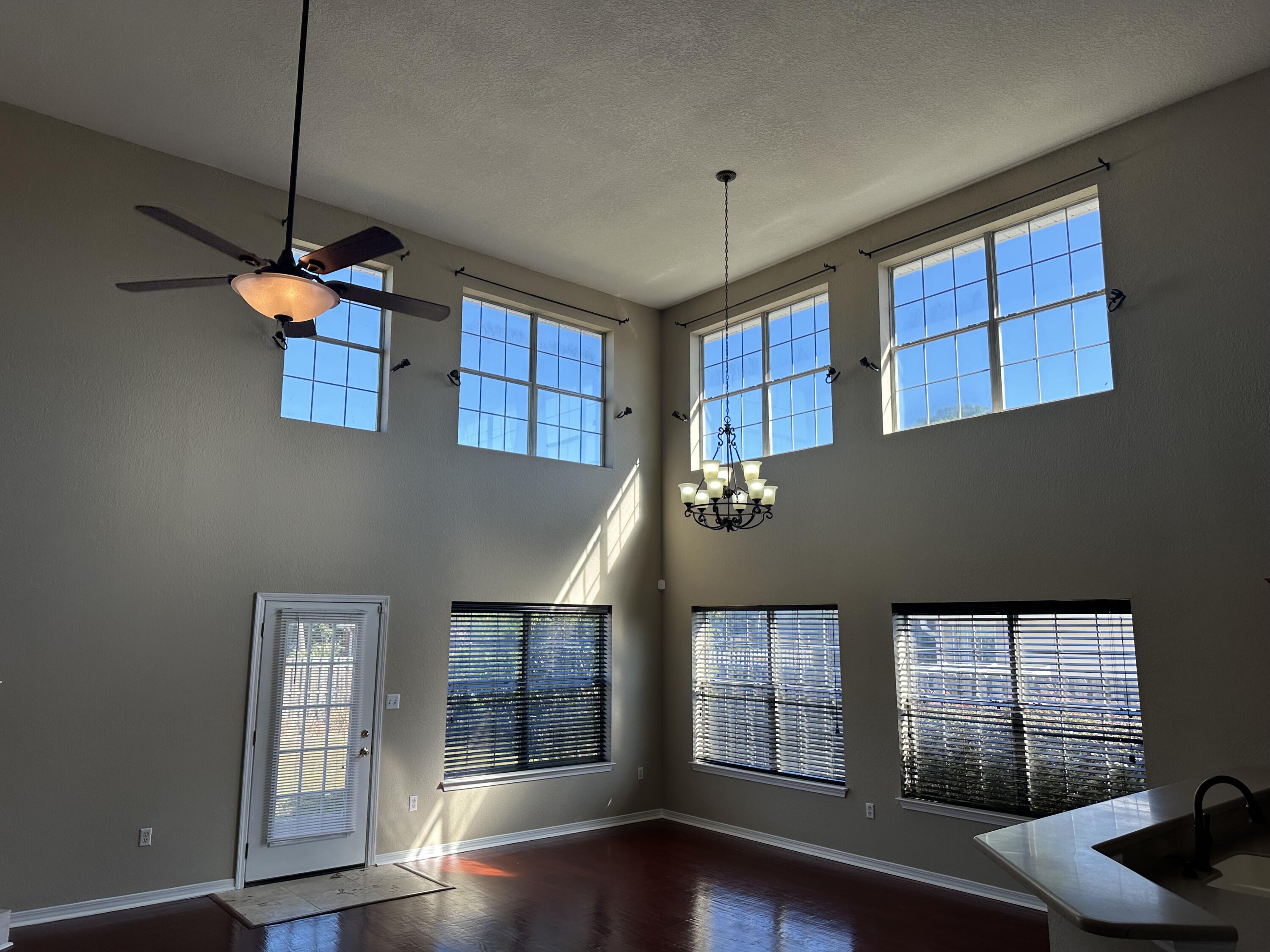 EMERALD LAKES PH 1 - Residential Lease