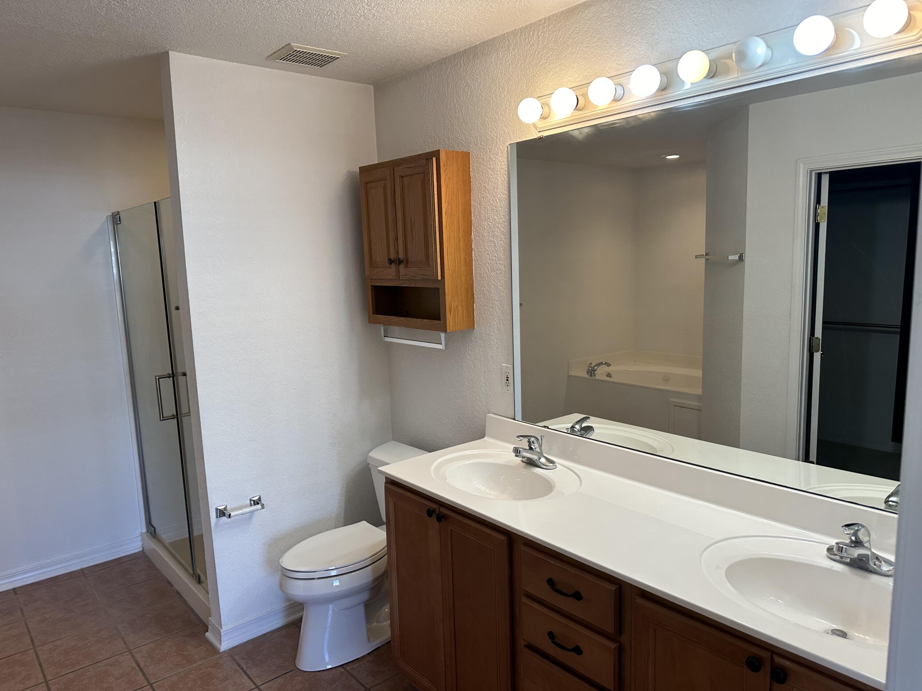 EMERALD LAKES PH 1 - Residential Lease