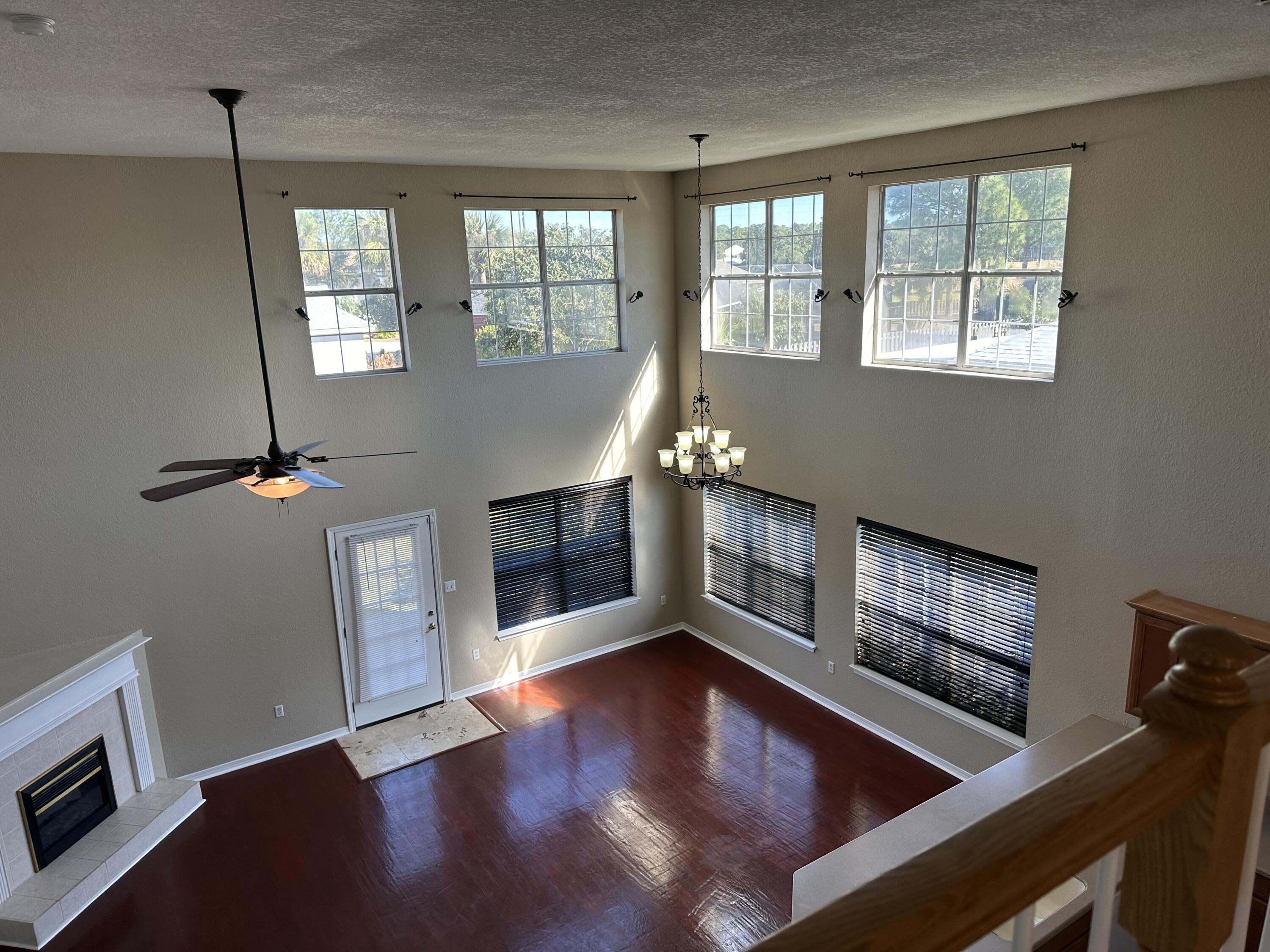 EMERALD LAKES PH 1 - Residential Lease