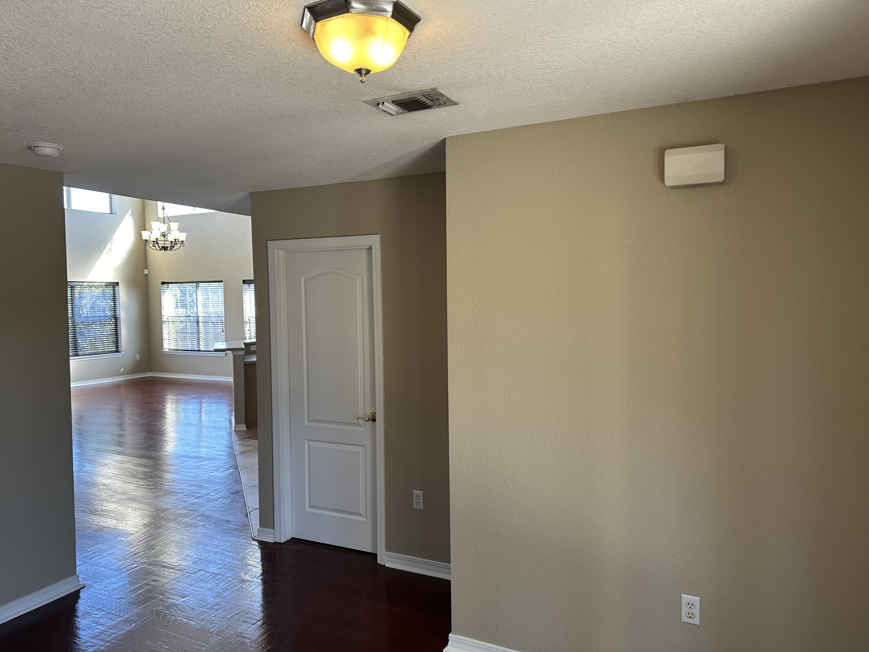 EMERALD LAKES PH 1 - Residential Lease