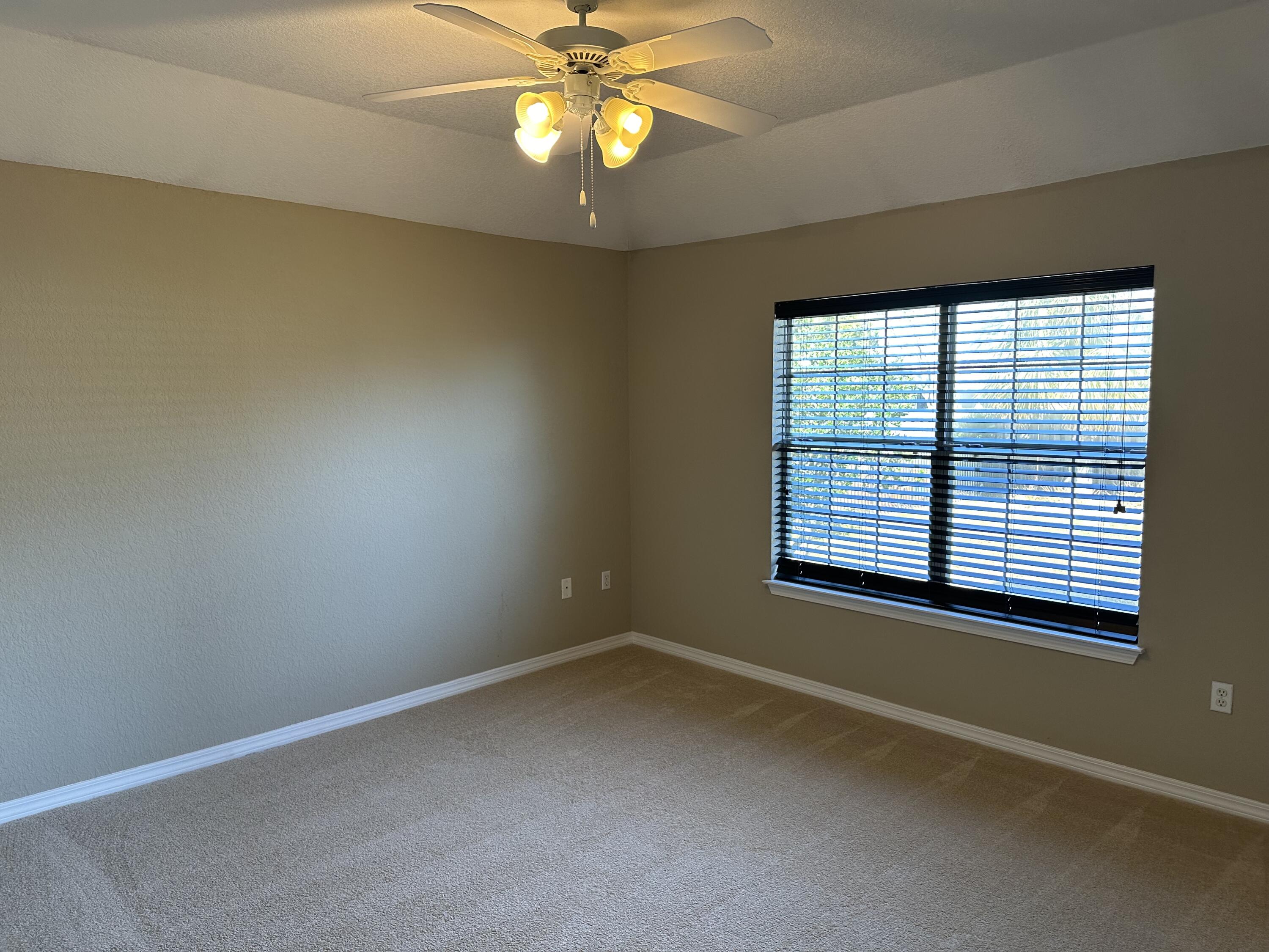 EMERALD LAKES PH 1 - Residential Lease