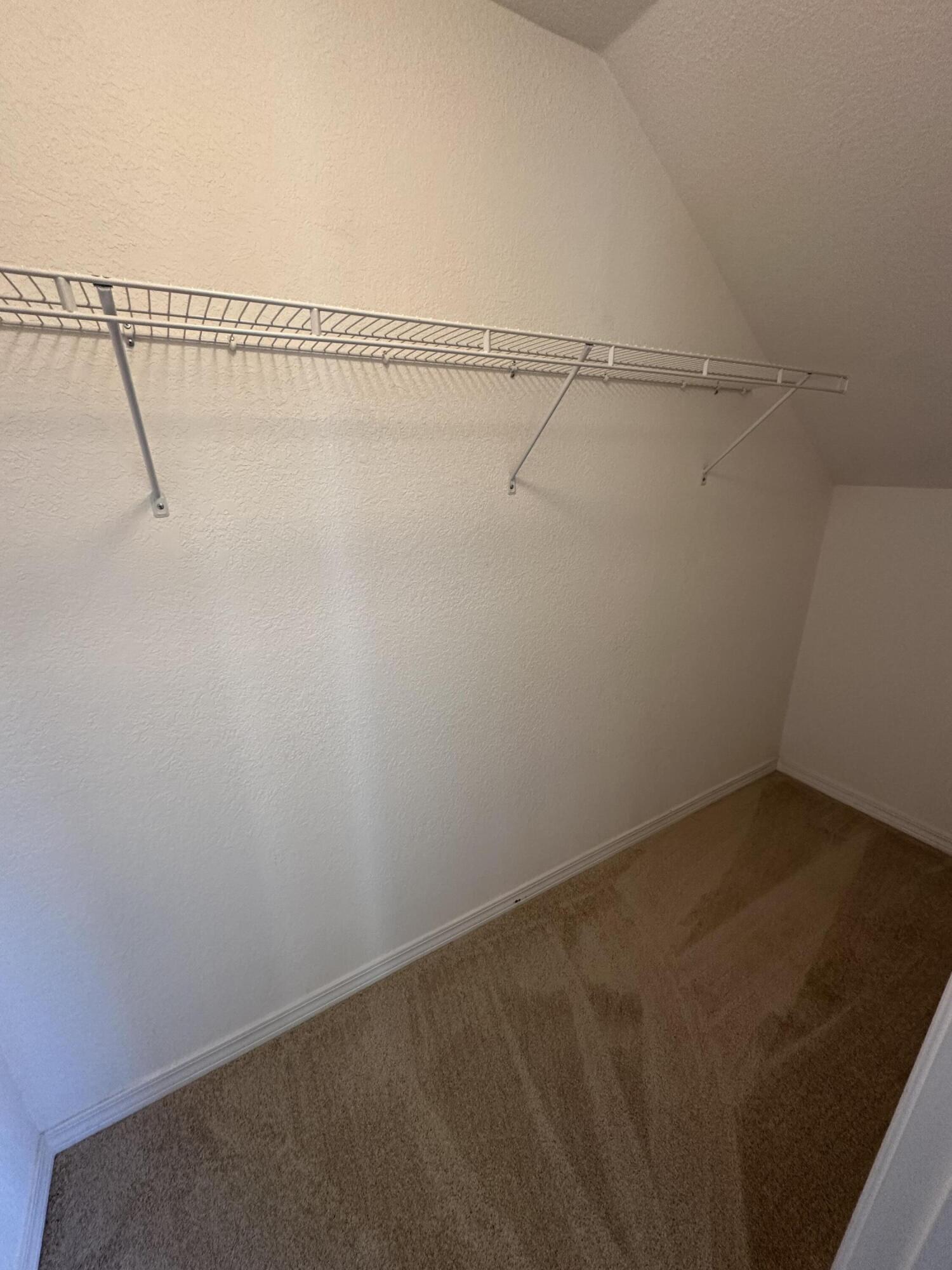 EMERALD LAKES PH 1 - Residential Lease