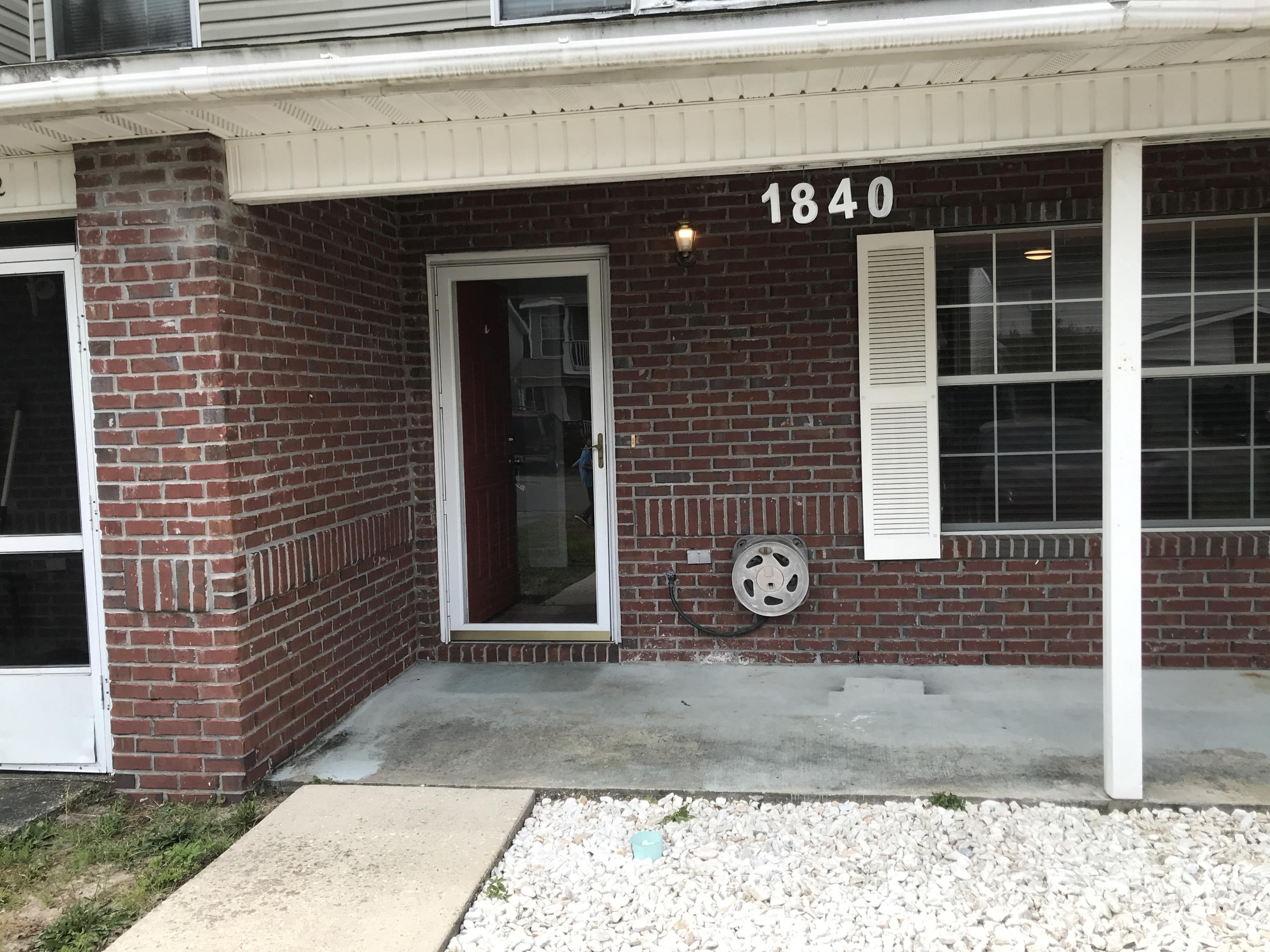 3 bedroom 2 and half bath town home in a great location. Master bath has double vanity Screened in back patio with a fenced back yard.