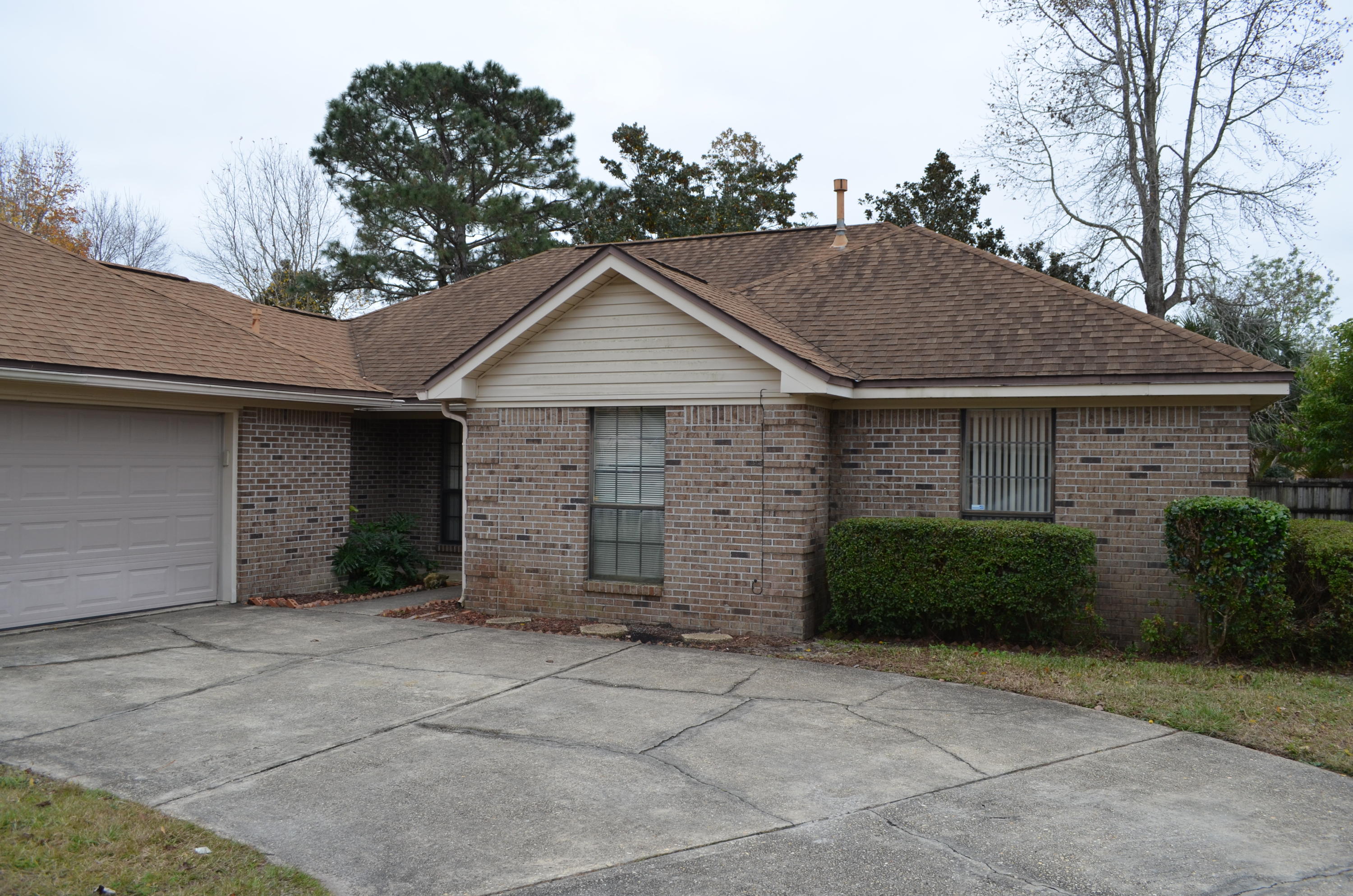 Available on December 15th. Conveniently located home with a large size backyard and screened-in patio. Master bathroom with separate bath tub and shower and double vanity. Carpet in living area. Laminate flooring in Kitchen and bathrooms. Call the office today to schedule a showing. Not pets allowed. Tenant must provide own fridge.