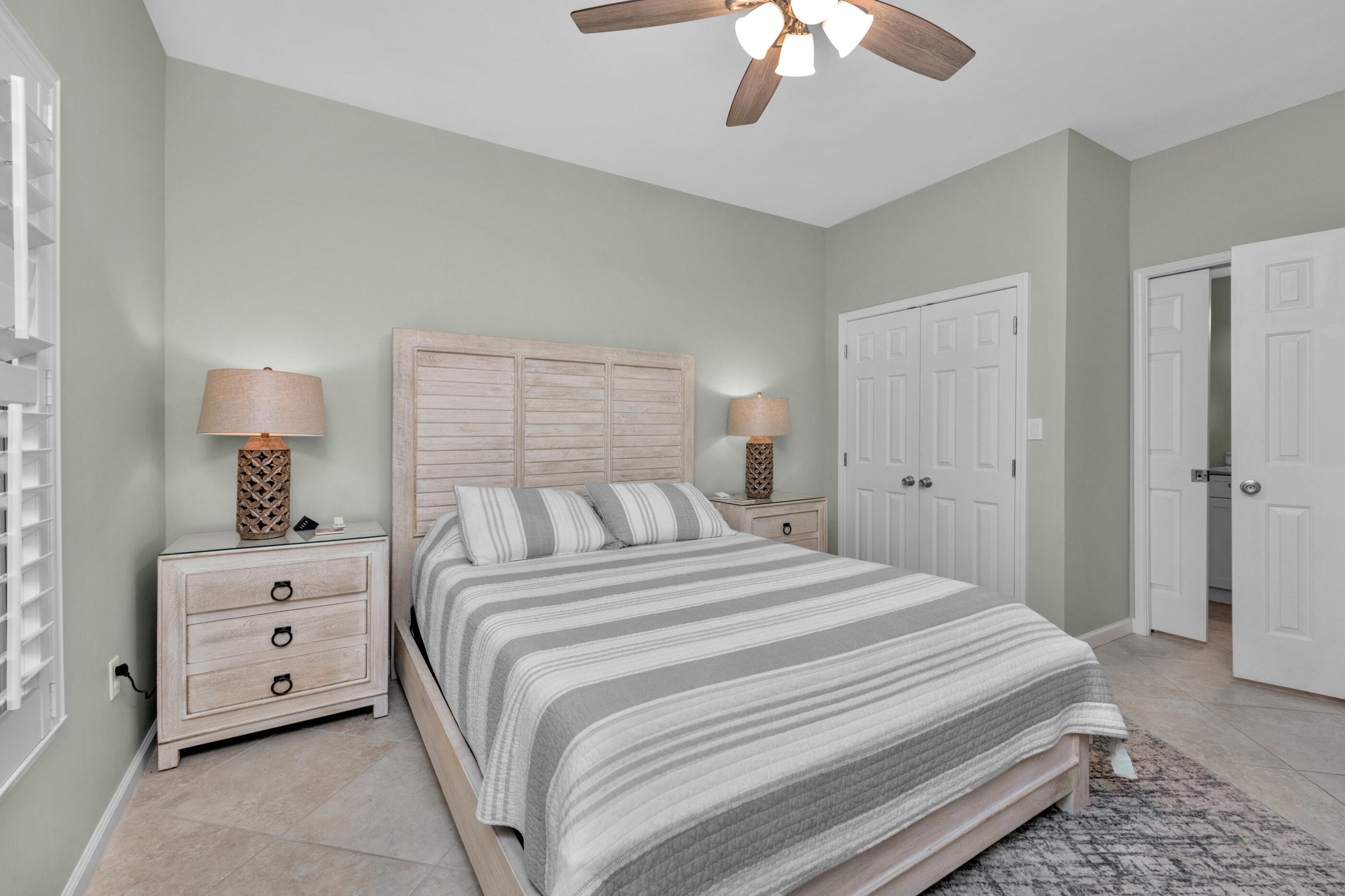 STERLING SANDS CONDO - Residential