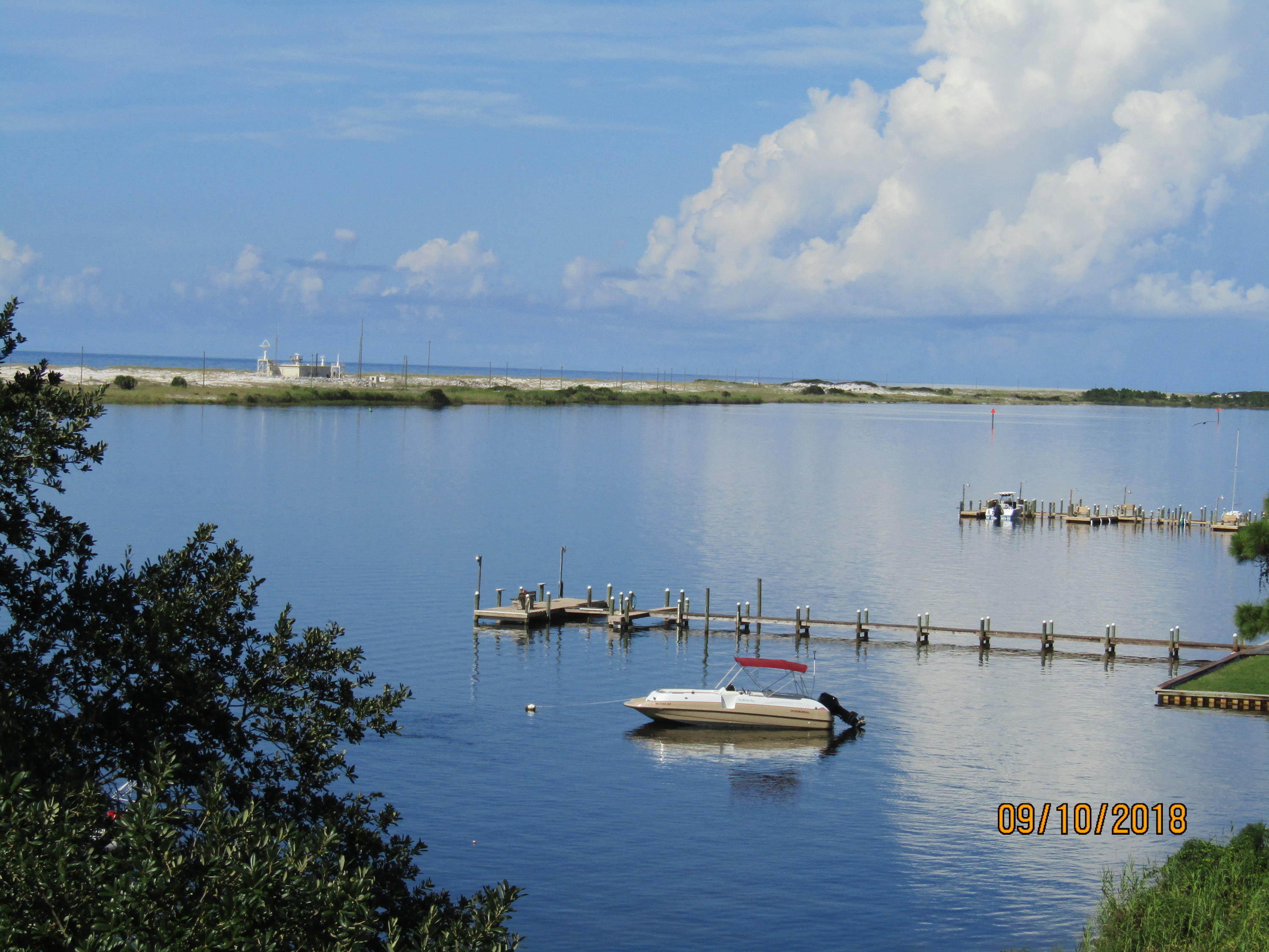 PIRATES BAY PH 1 - Residential Lease