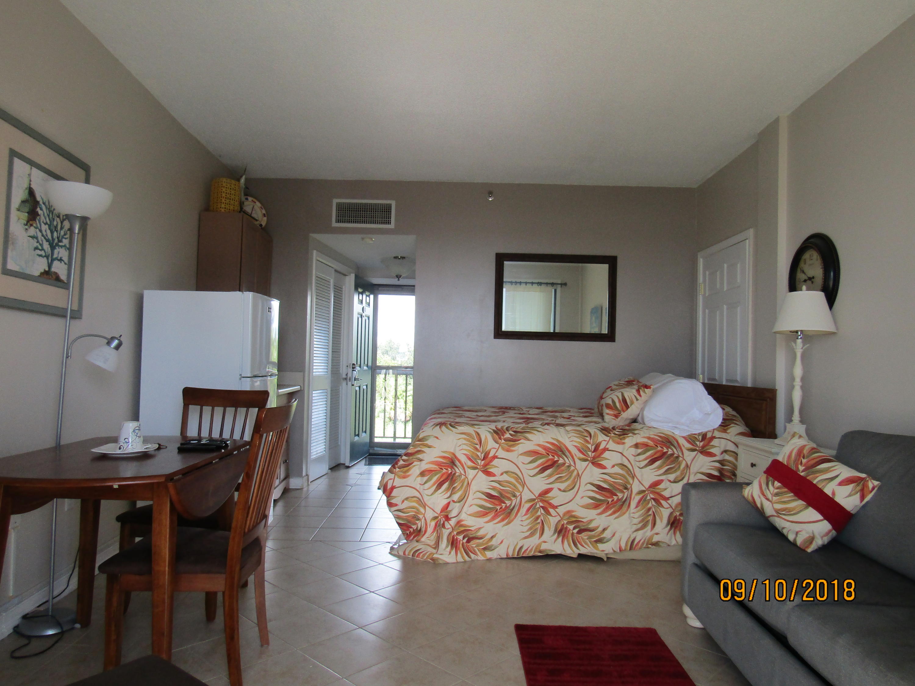 PIRATES BAY PH 1 - Residential Lease