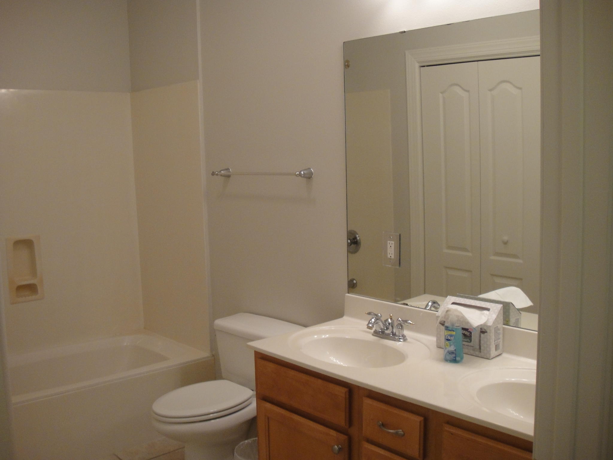 DIAMOND LAKES - Residential
