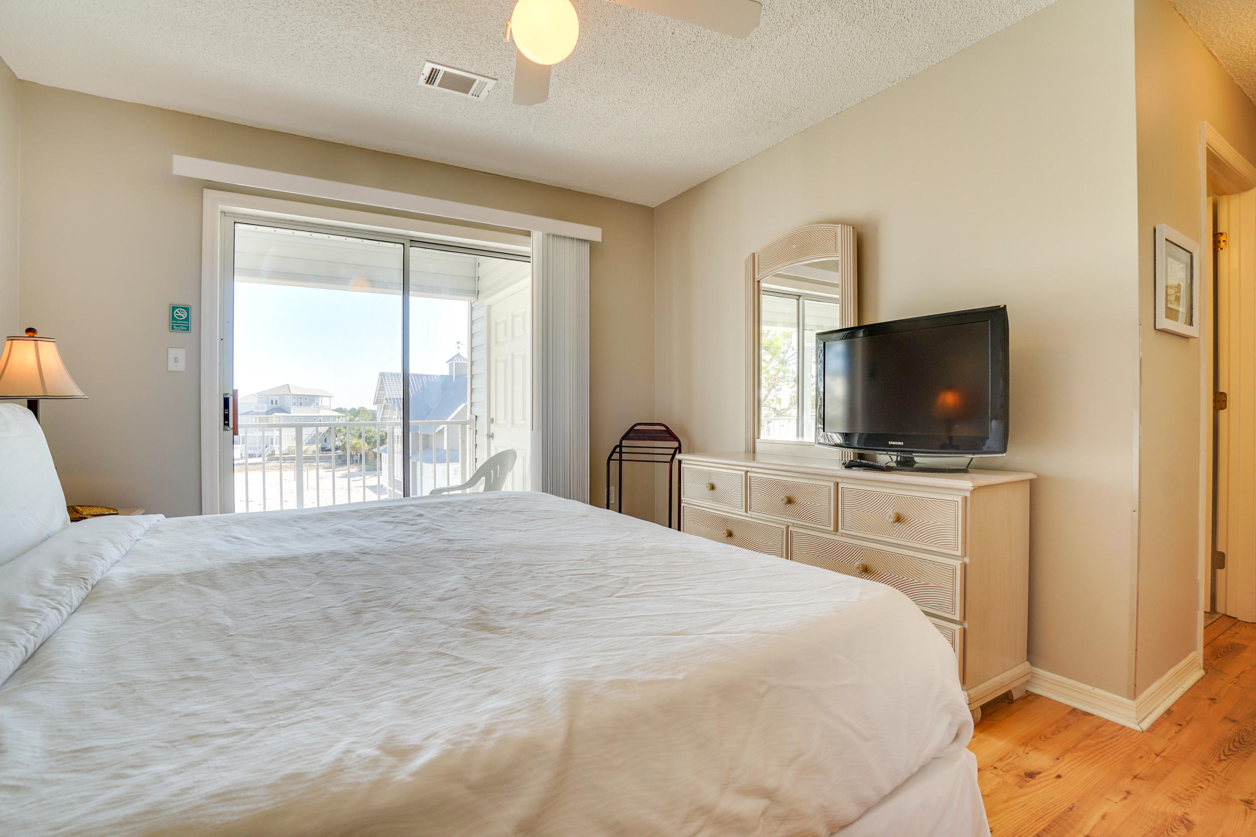 BEACHSIDE VILLAS CONDO - Residential