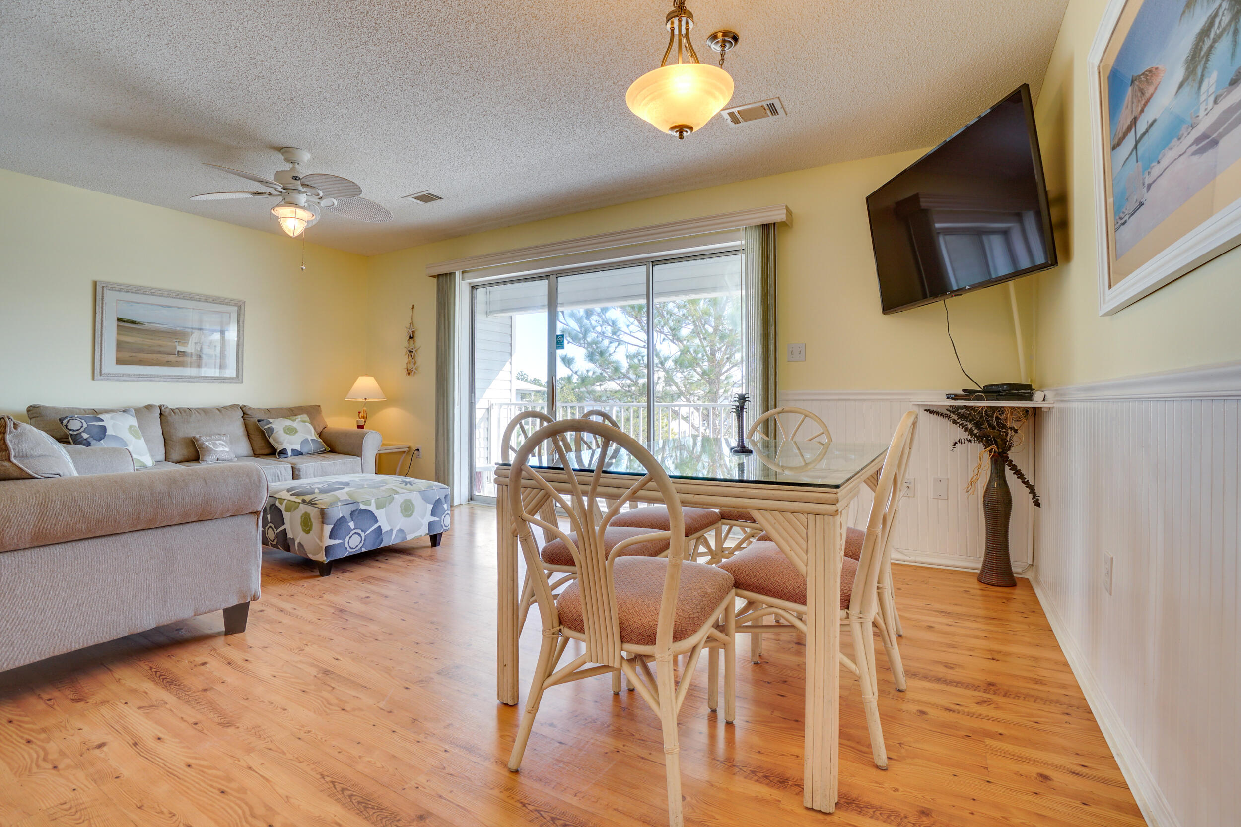 BEACHSIDE VILLAS CONDO - Residential