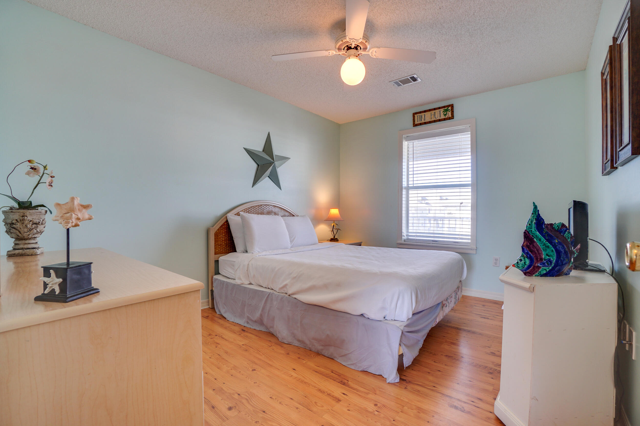 BEACHSIDE VILLAS CONDO - Residential