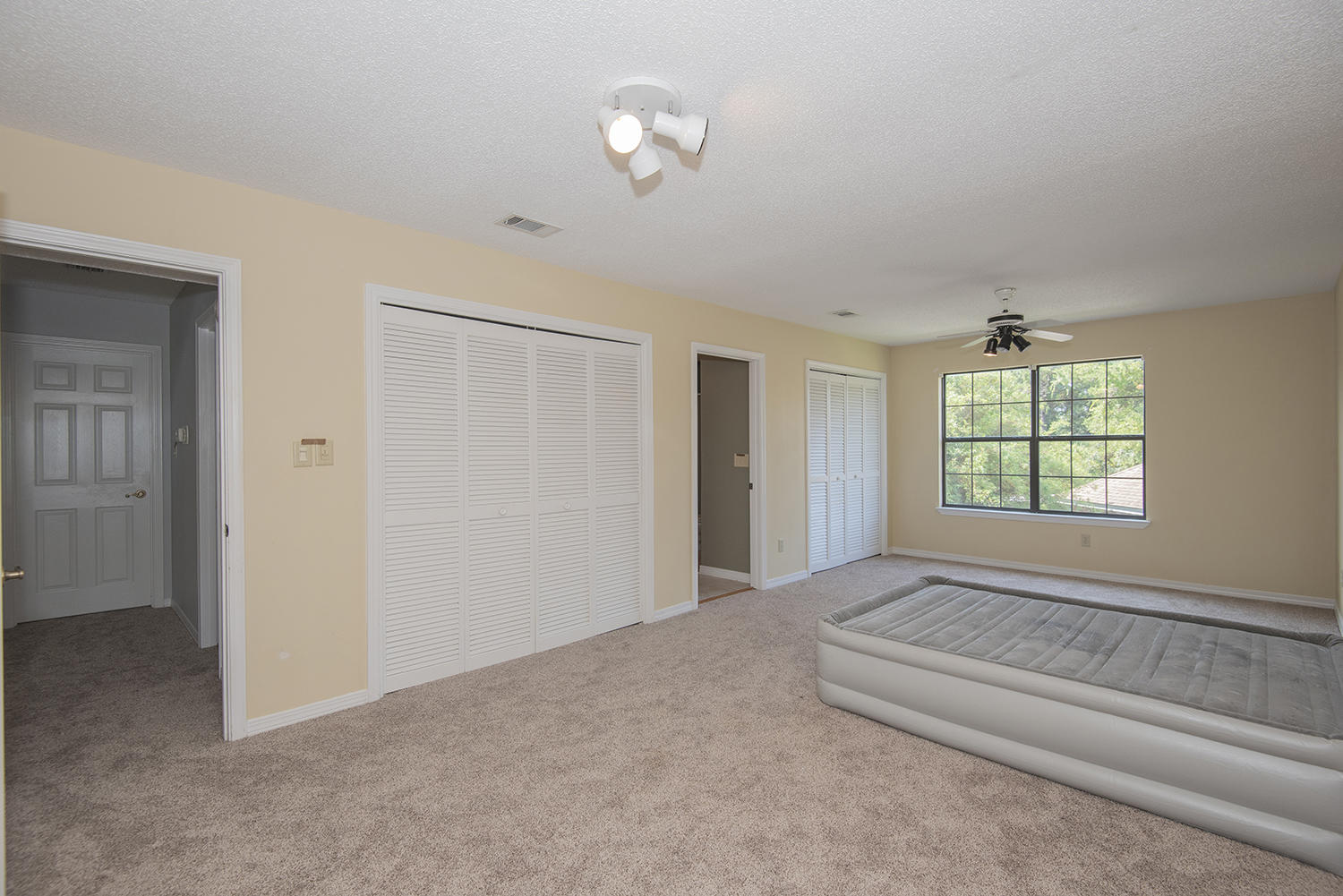 TIMBERLAKE ESTATES 1ST ADDN - Residential