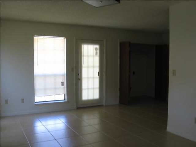 CLASSIC MANOR - Residential Lease