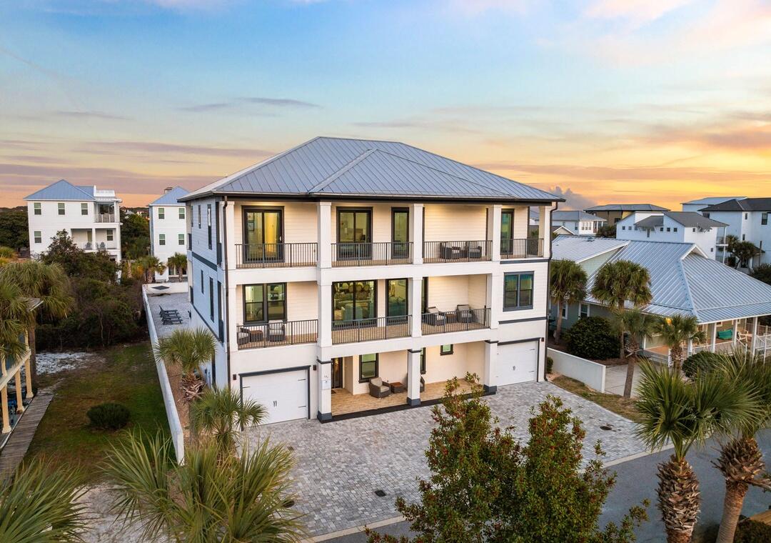 SNOW DRIFT BEACH - Residential