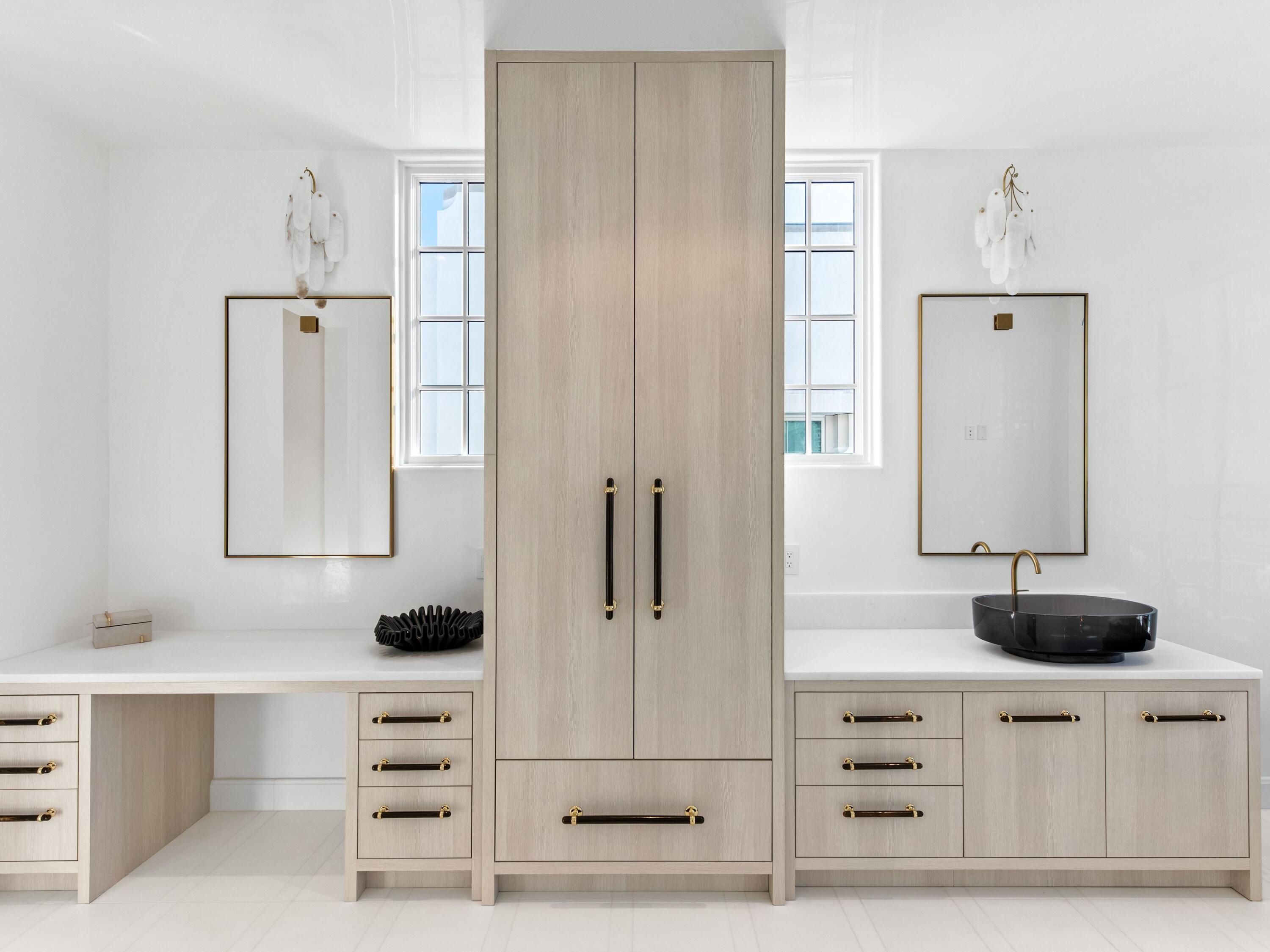 ALYS BEACH - Residential