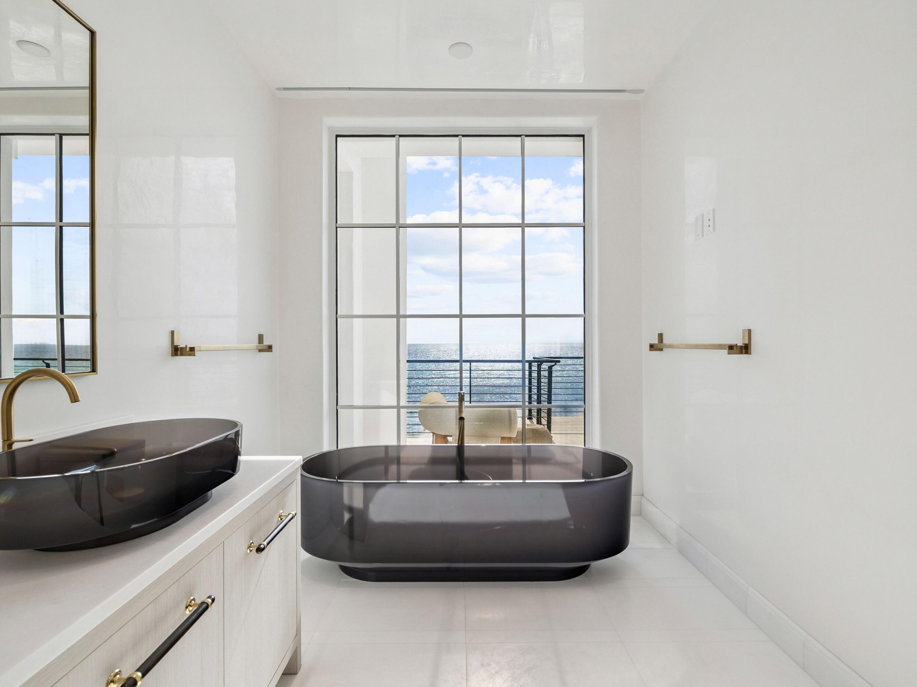 ALYS BEACH - Residential