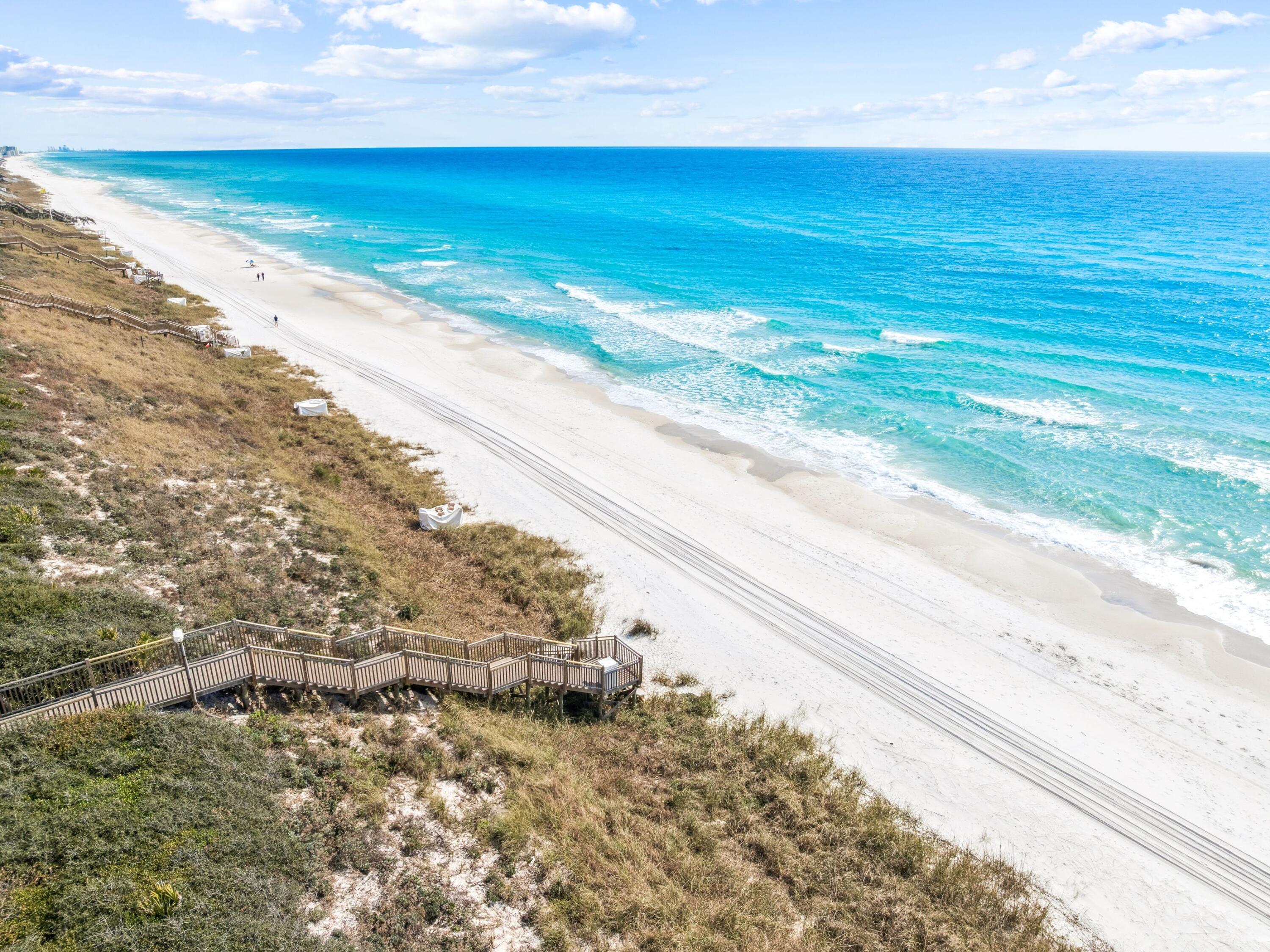 ALYS BEACH - Residential