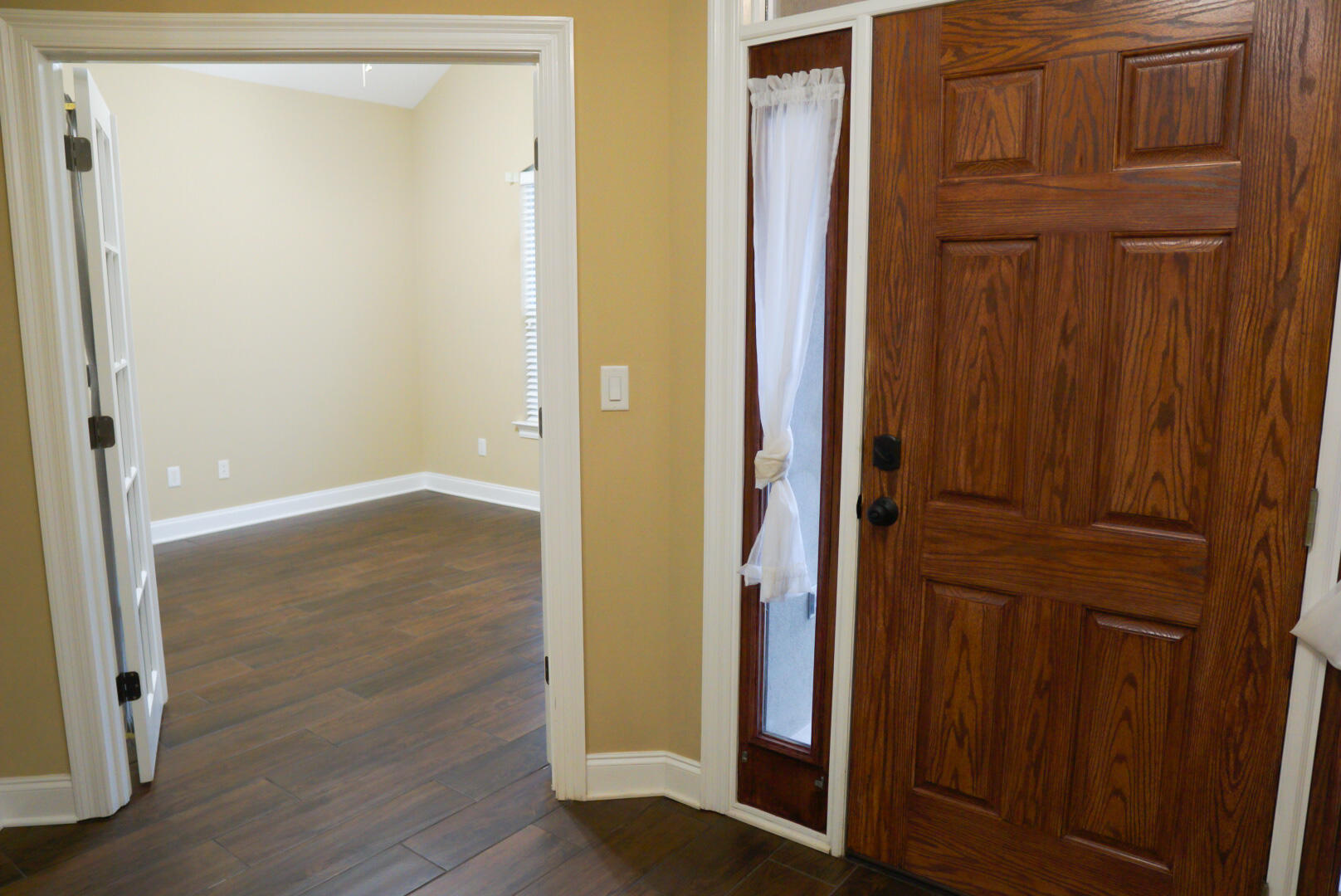 CLAIRE'S VINEYARD - Residential Lease
