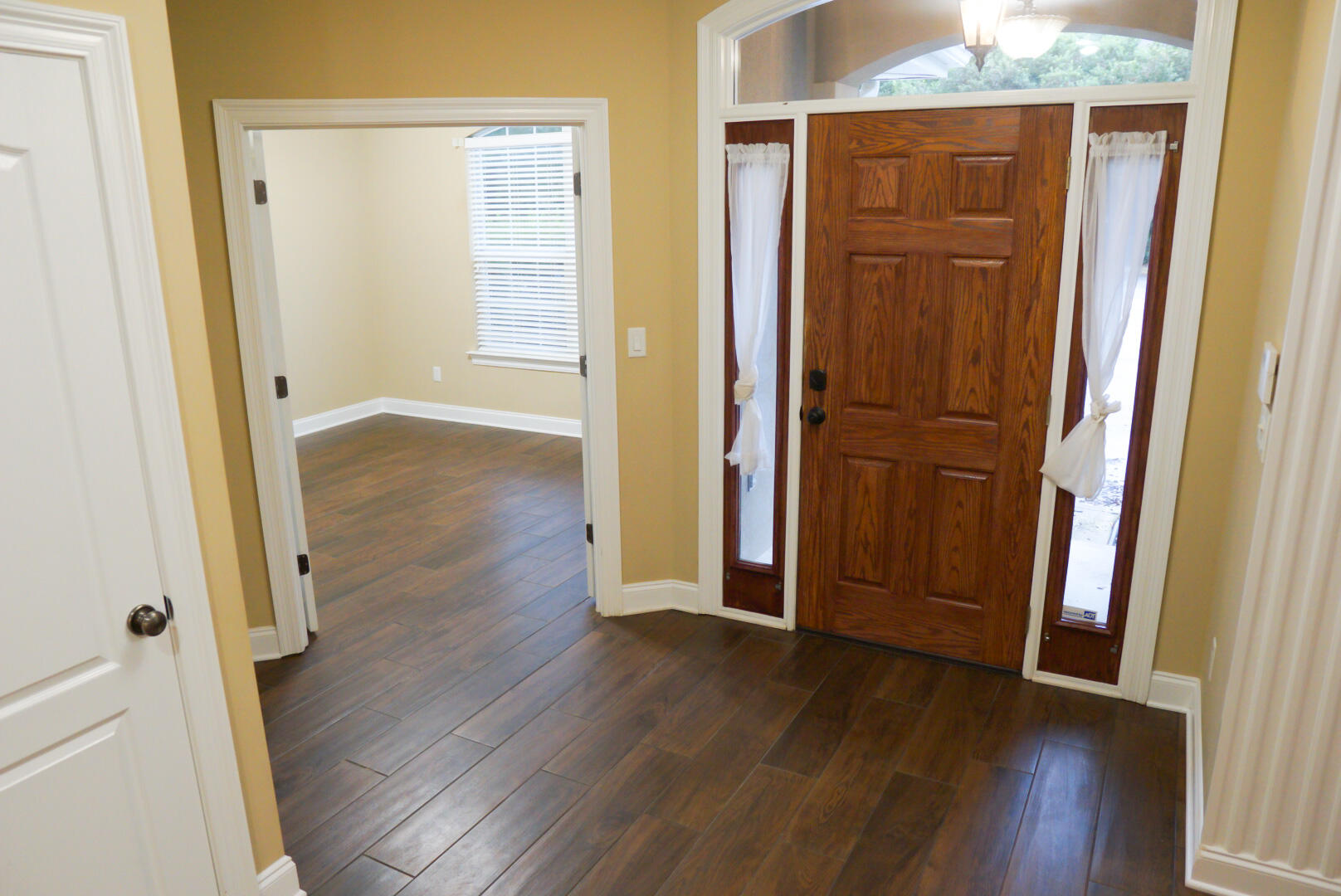 CLAIRE'S VINEYARD - Residential Lease