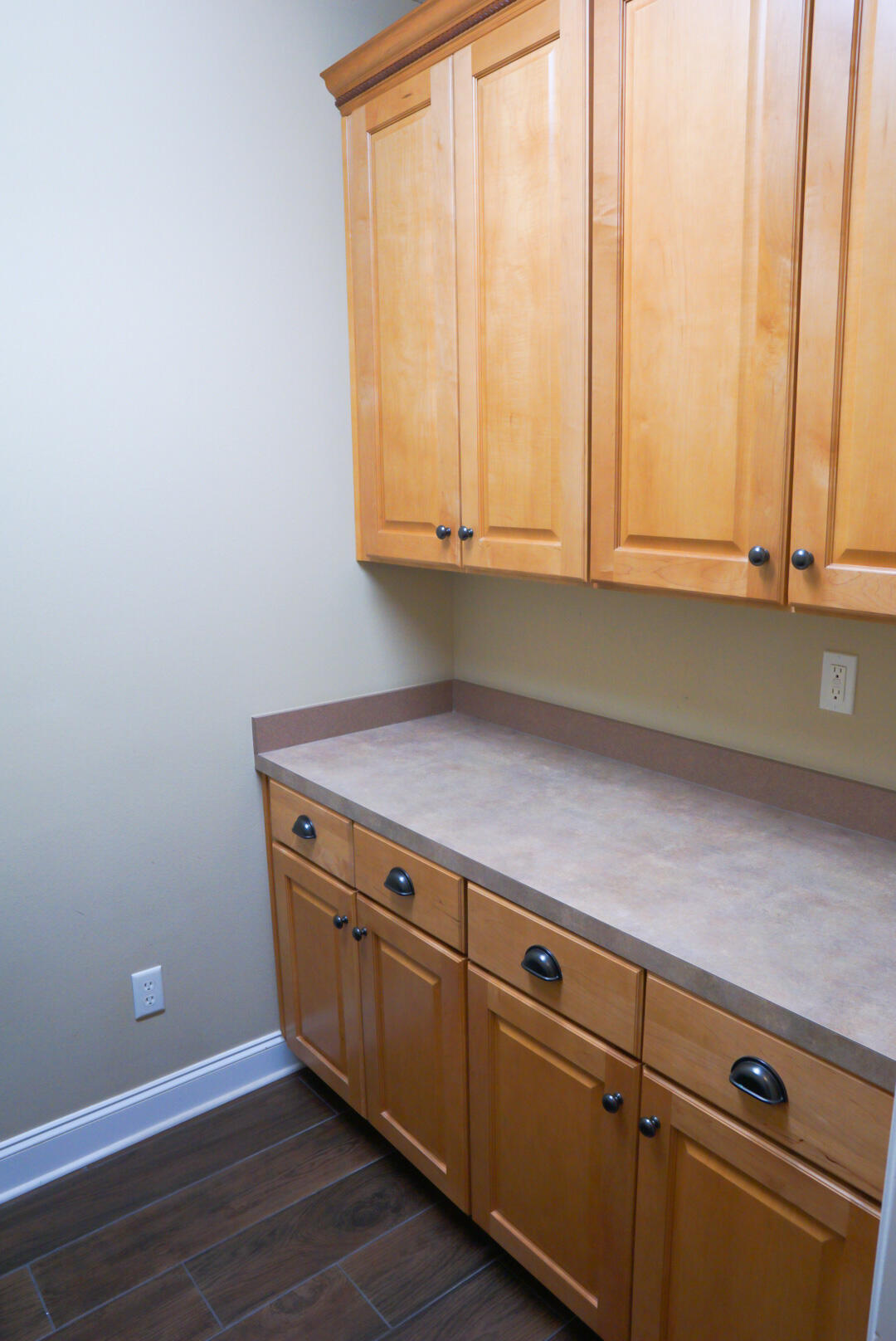 CLAIRE'S VINEYARD - Residential Lease