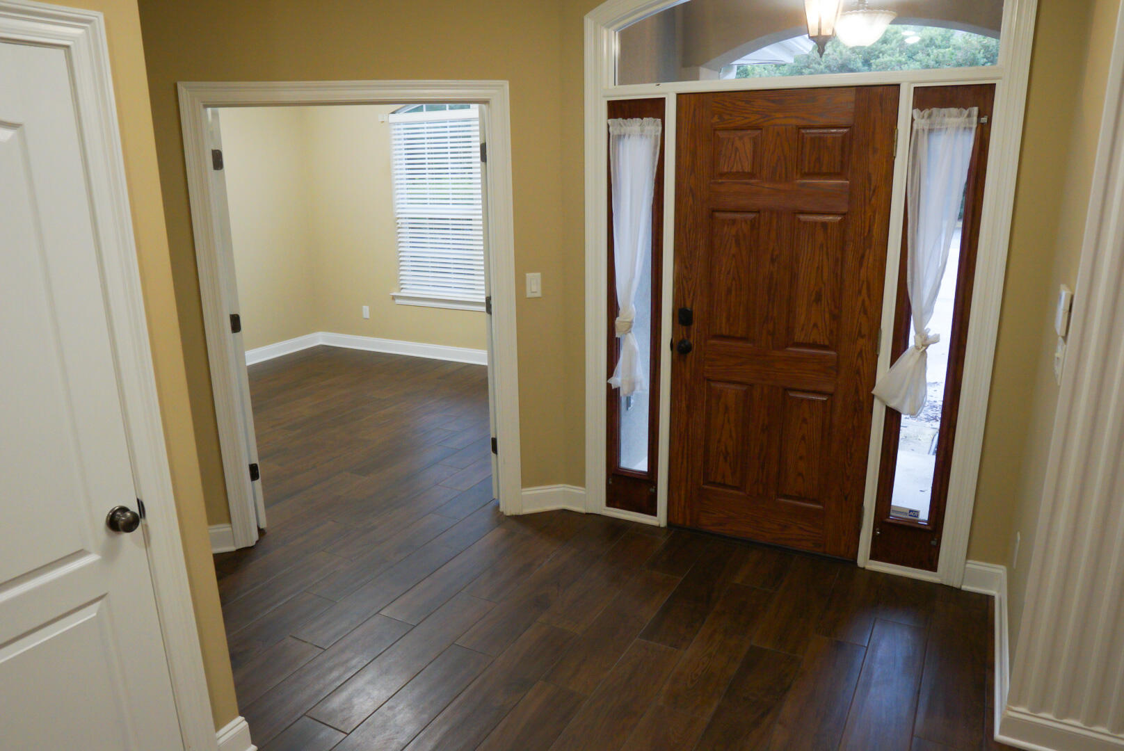 CLAIRE'S VINEYARD - Residential Lease