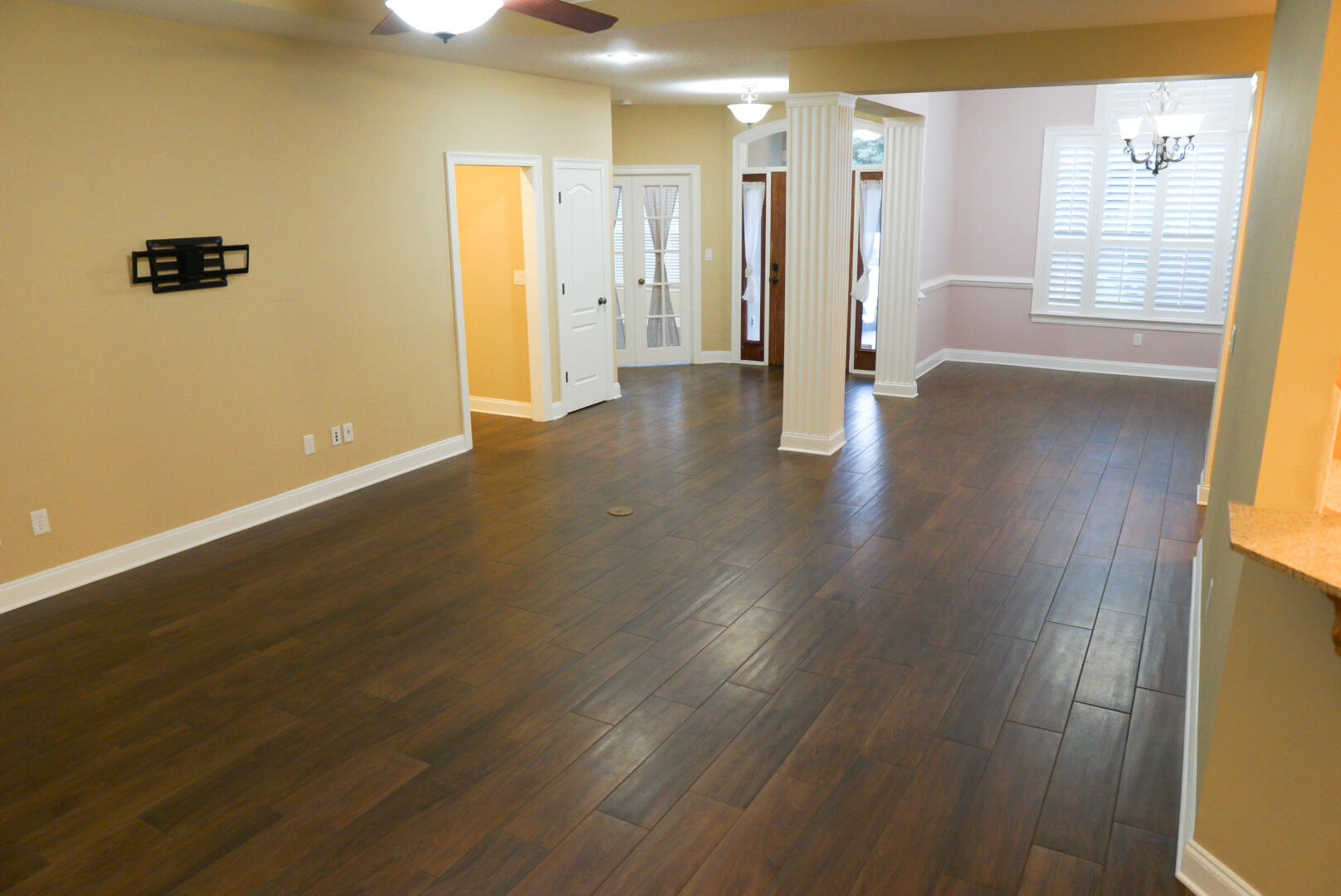 CLAIRE'S VINEYARD - Residential Lease