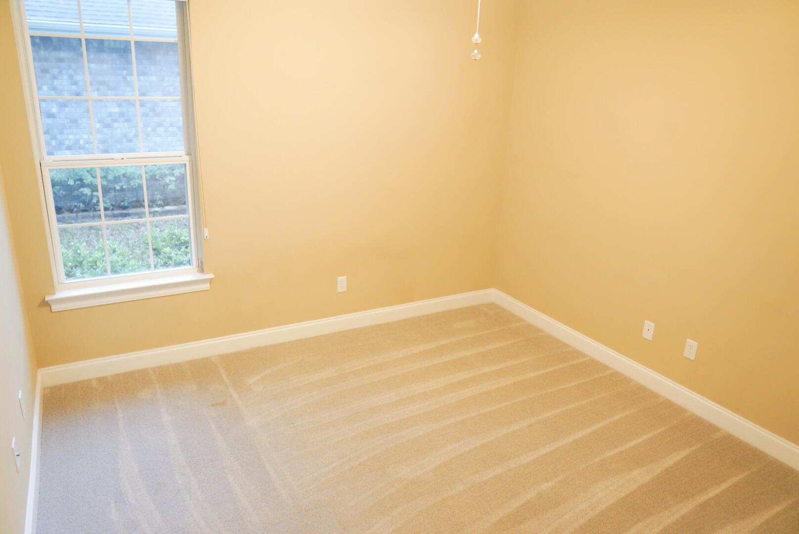 CLAIRE'S VINEYARD - Residential Lease