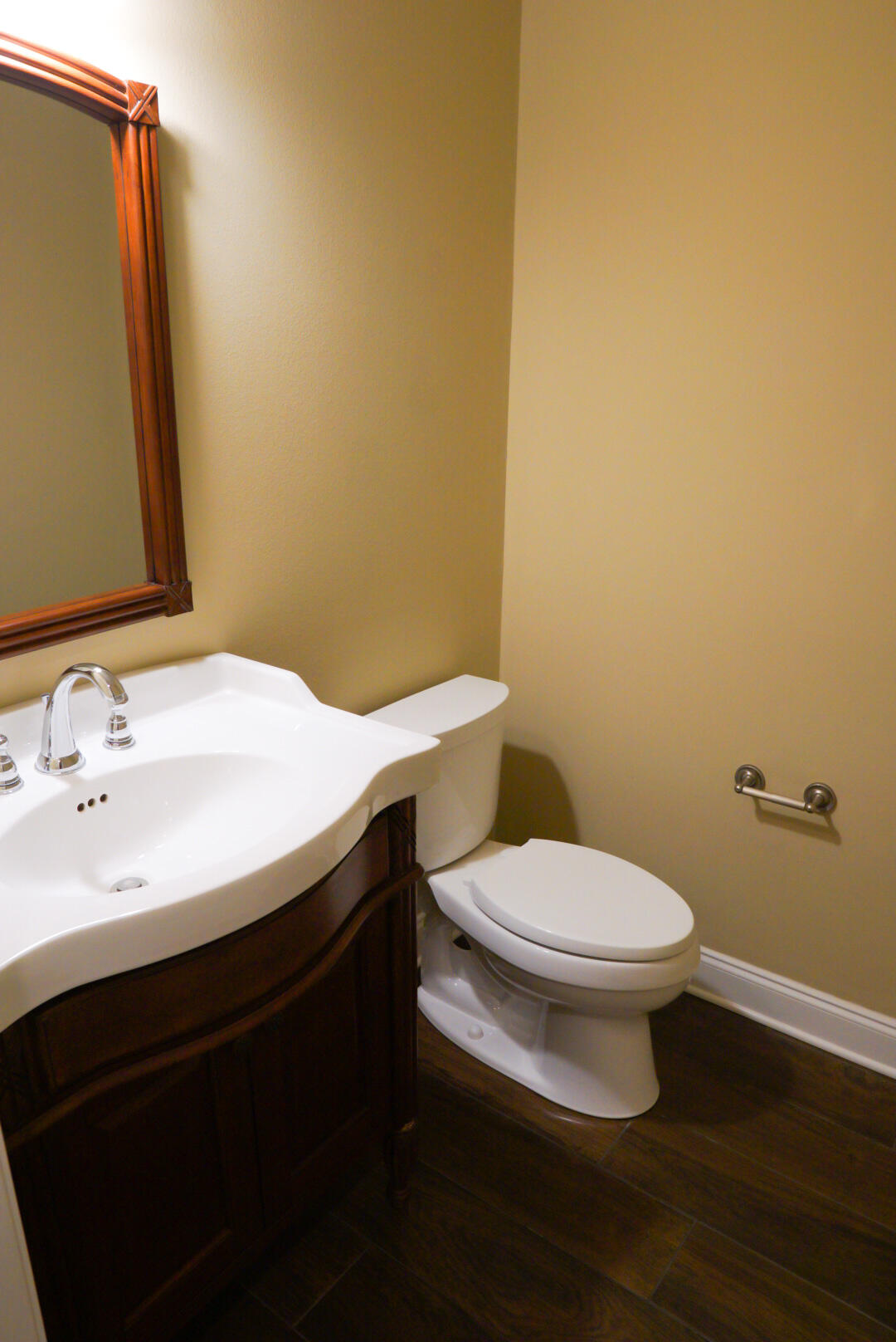 CLAIRE'S VINEYARD - Residential Lease