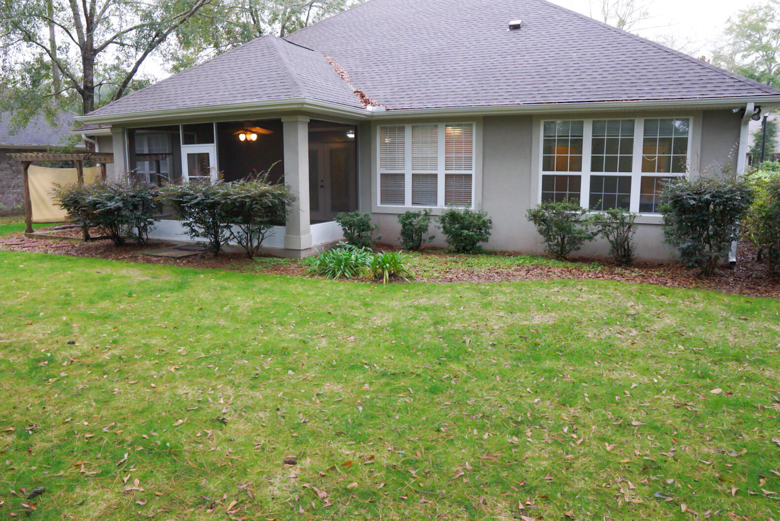 CLAIRE'S VINEYARD - Residential Lease