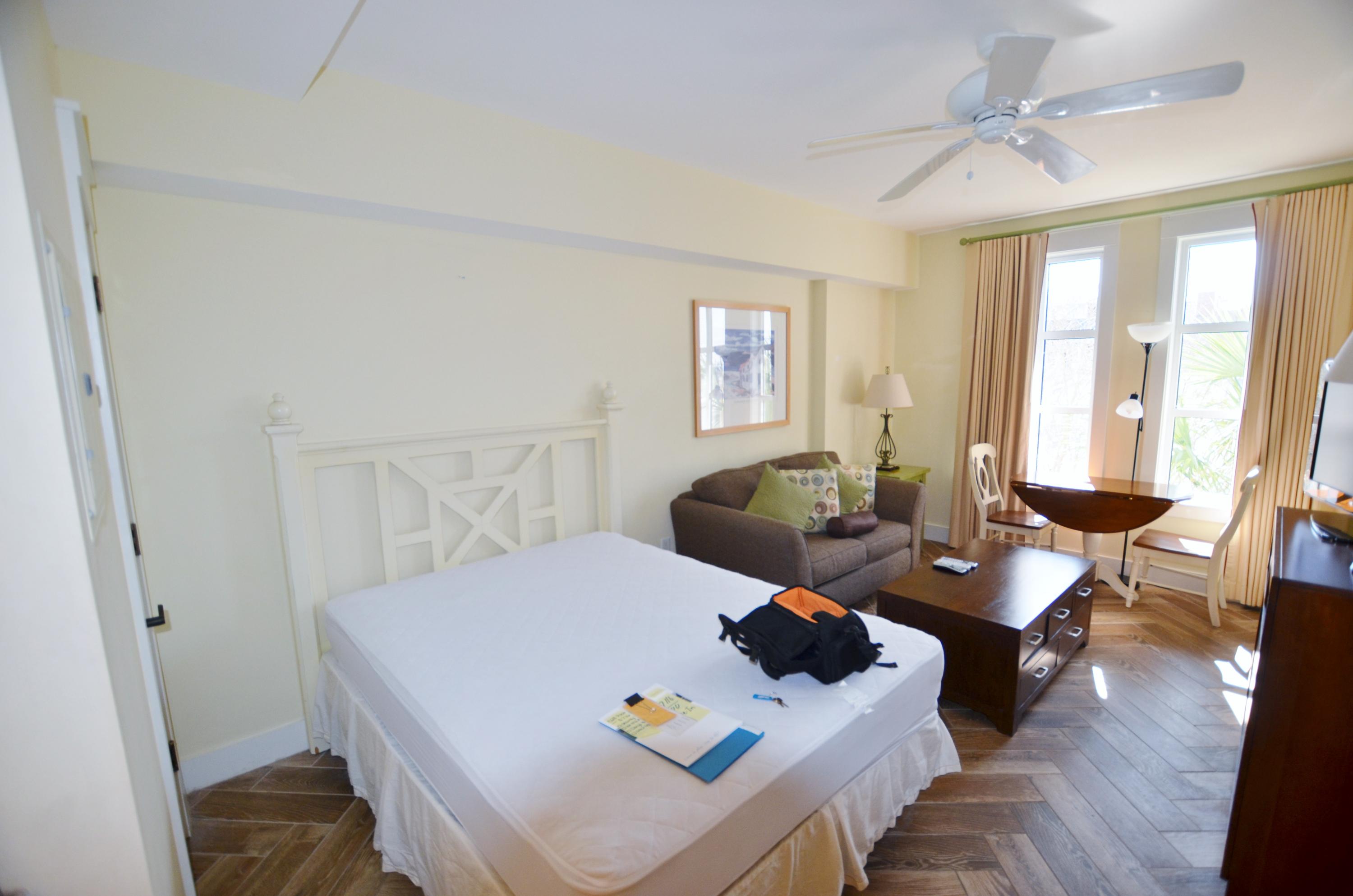 PILOT HOUSE - Residential Lease
