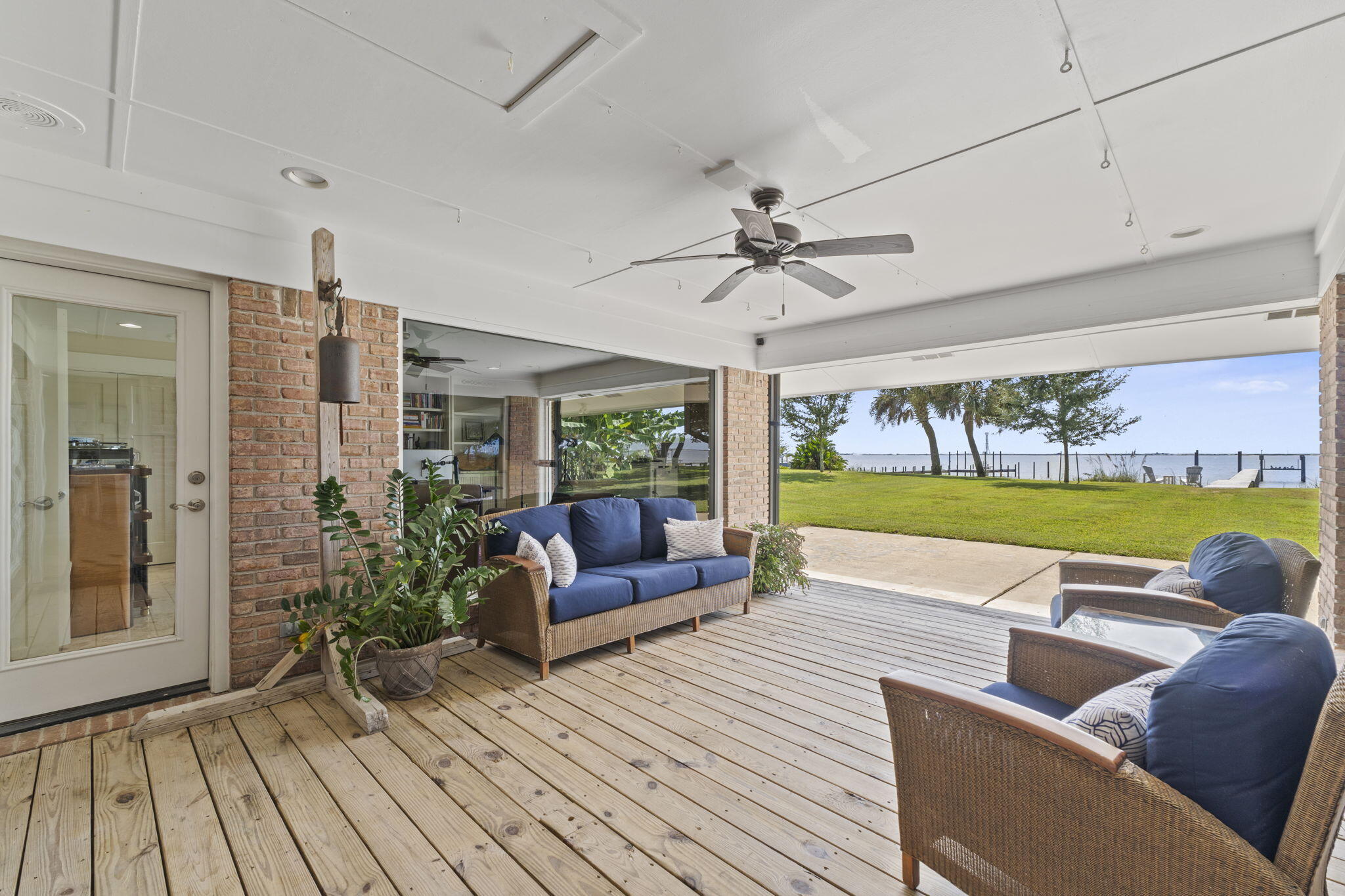 WYNNEHAVEN BEACH ESTATES - Residential