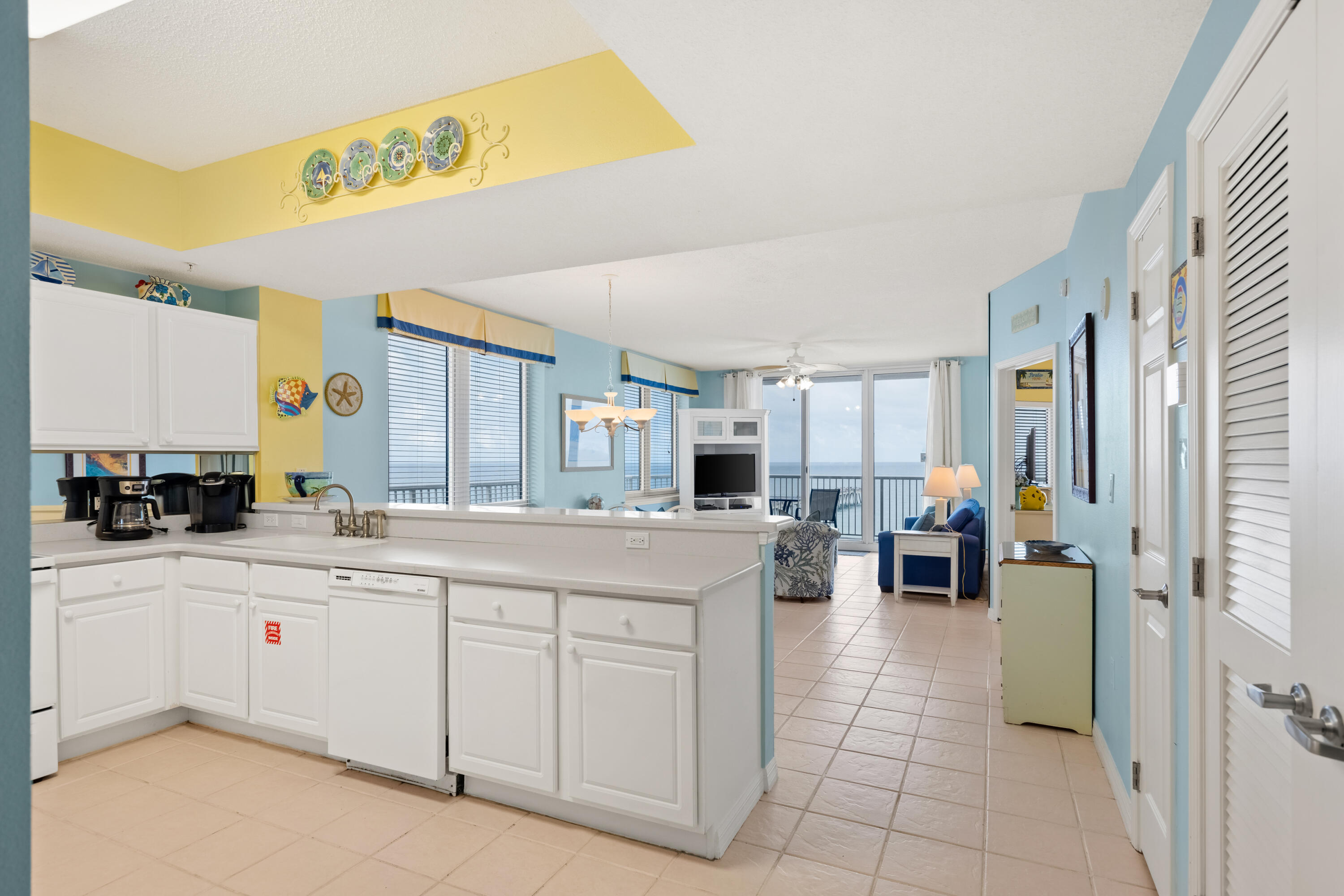 SUMMERWIND CONDOS - Residential