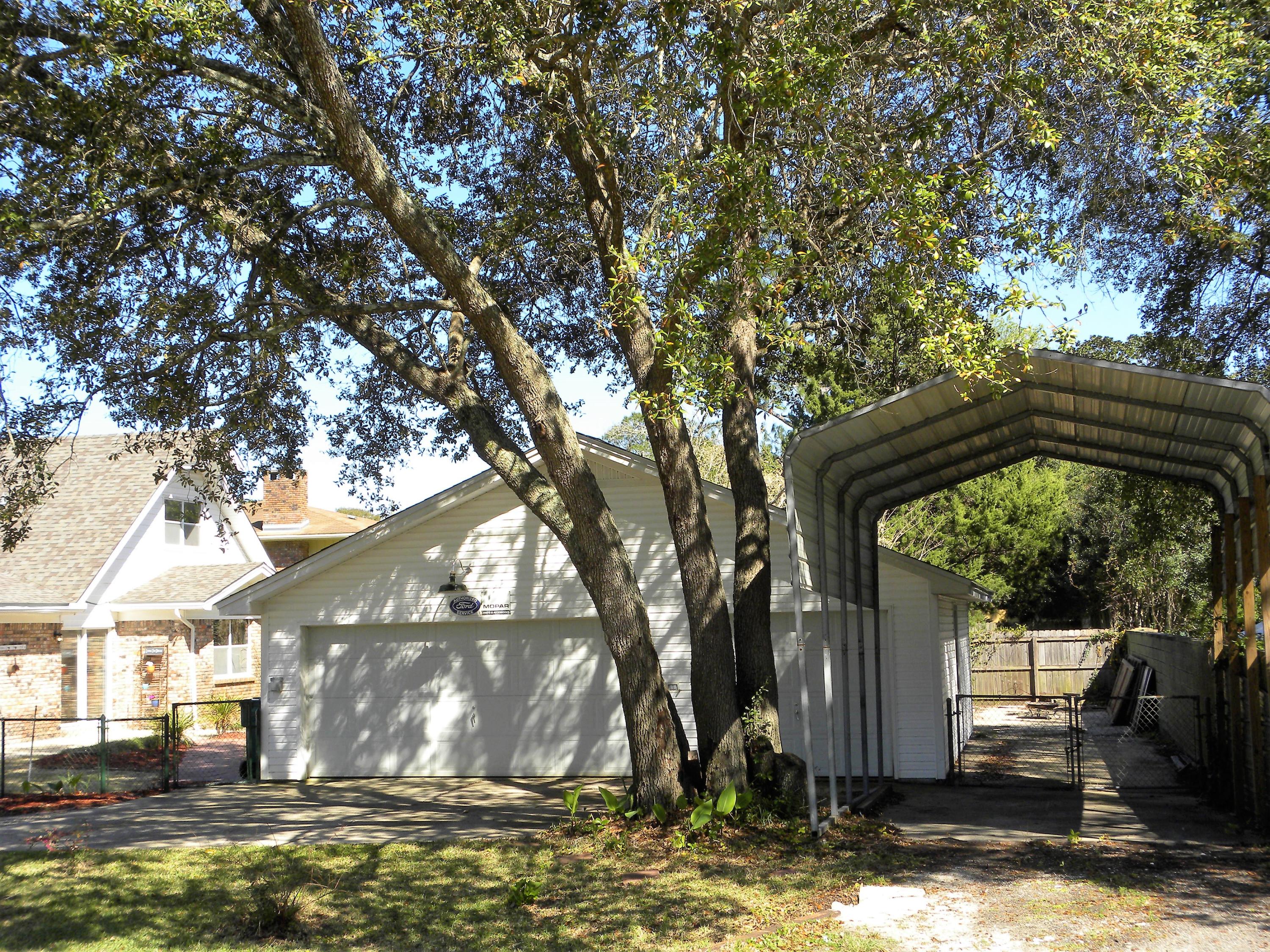BAYOU POQUITO - Residential